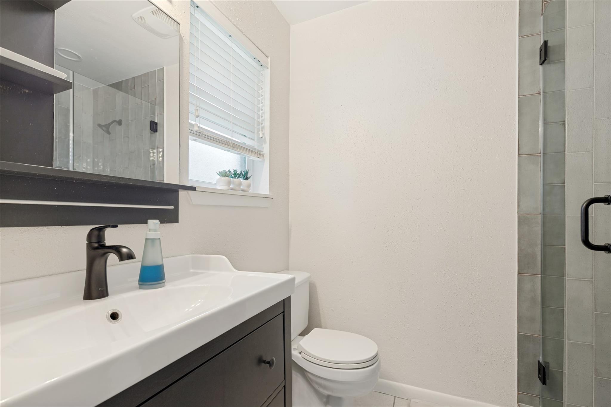 10031 Timberoak Drive Property Photo 18