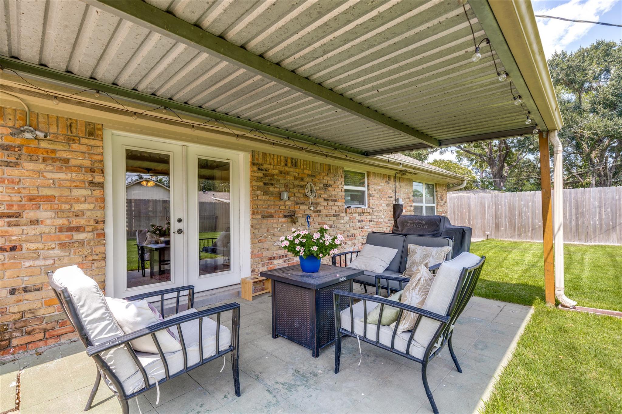 10031 Timberoak Drive Property Photo 22