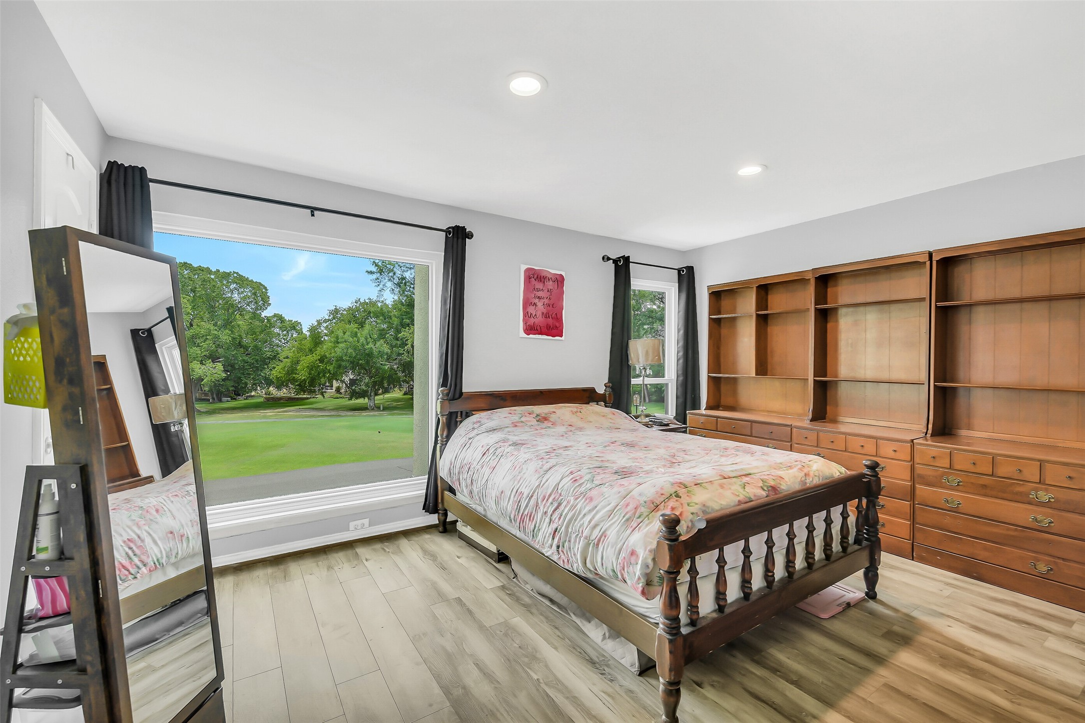 64 April Hill Property Photo 14