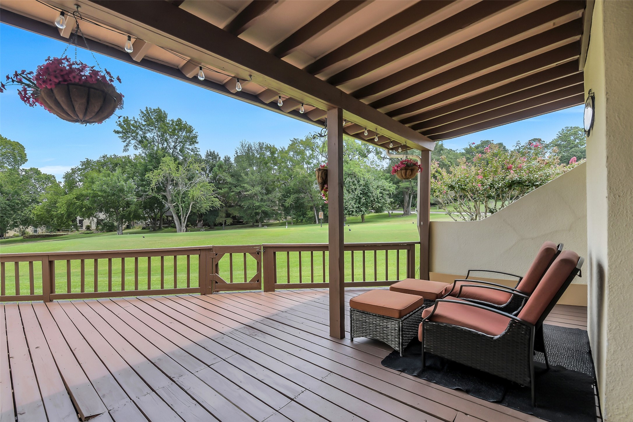 64 April Hill Property Photo 19