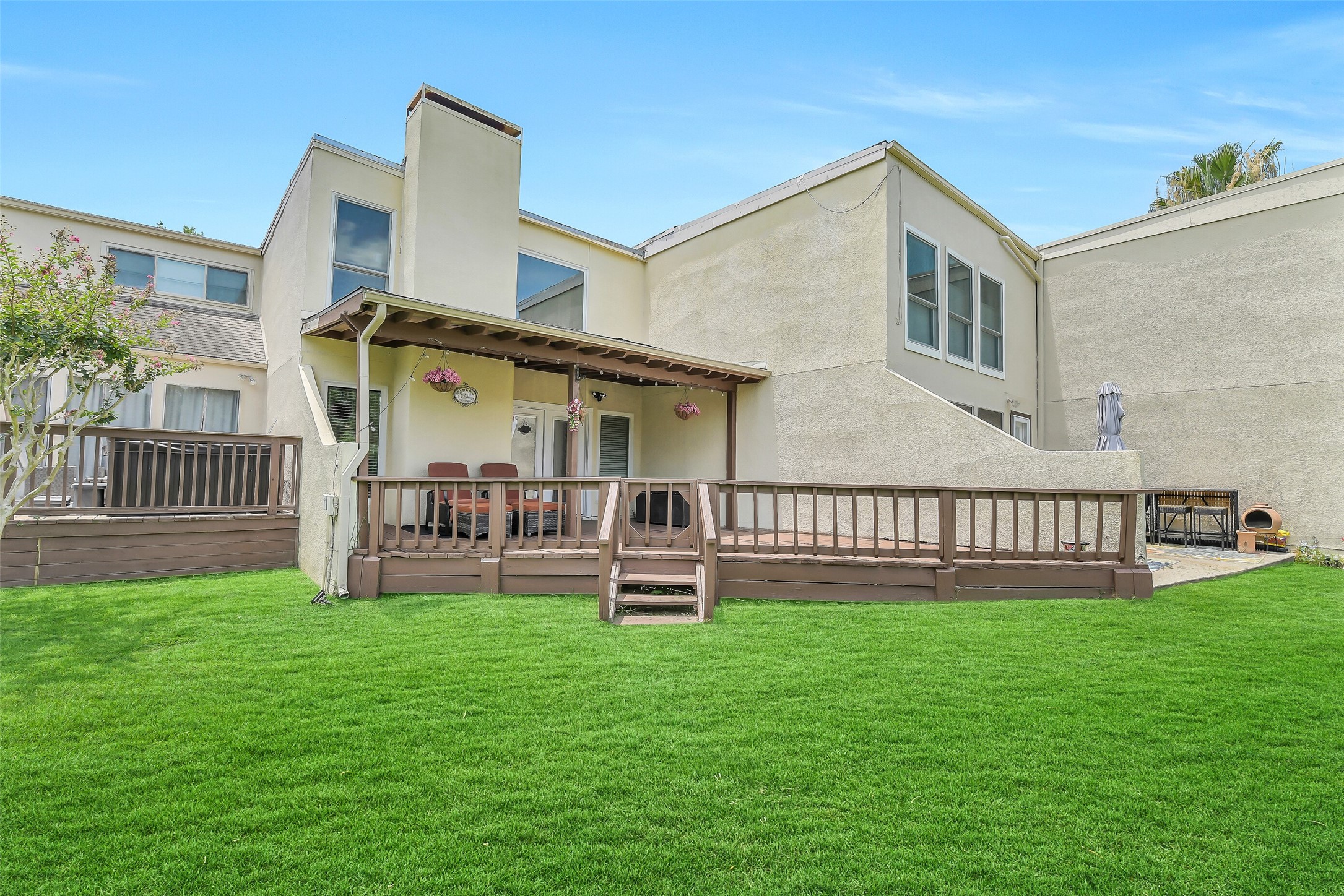 64 April Hill Property Photo 22