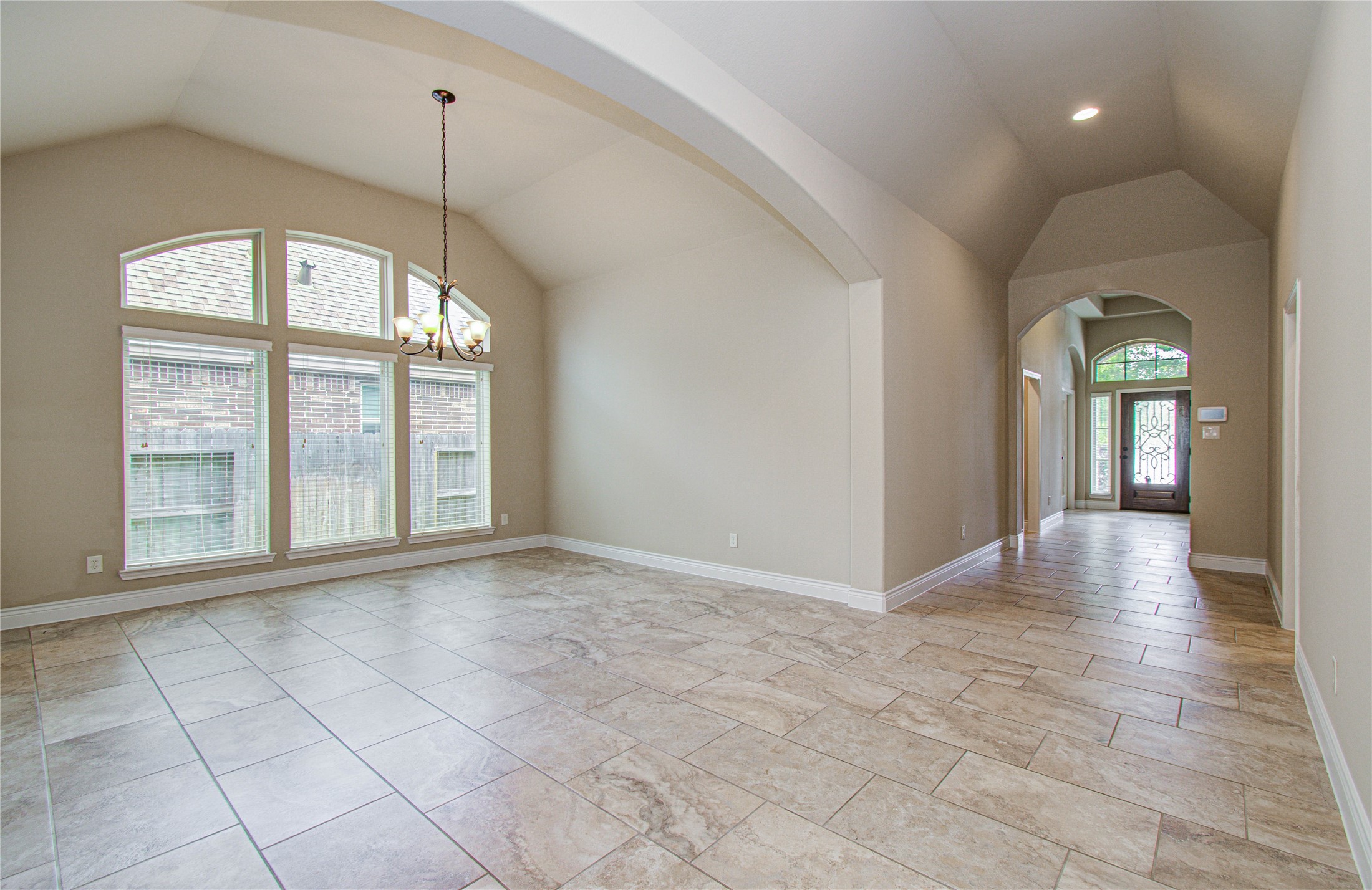 3814 Trophy Ridge Drive Property Photo 15