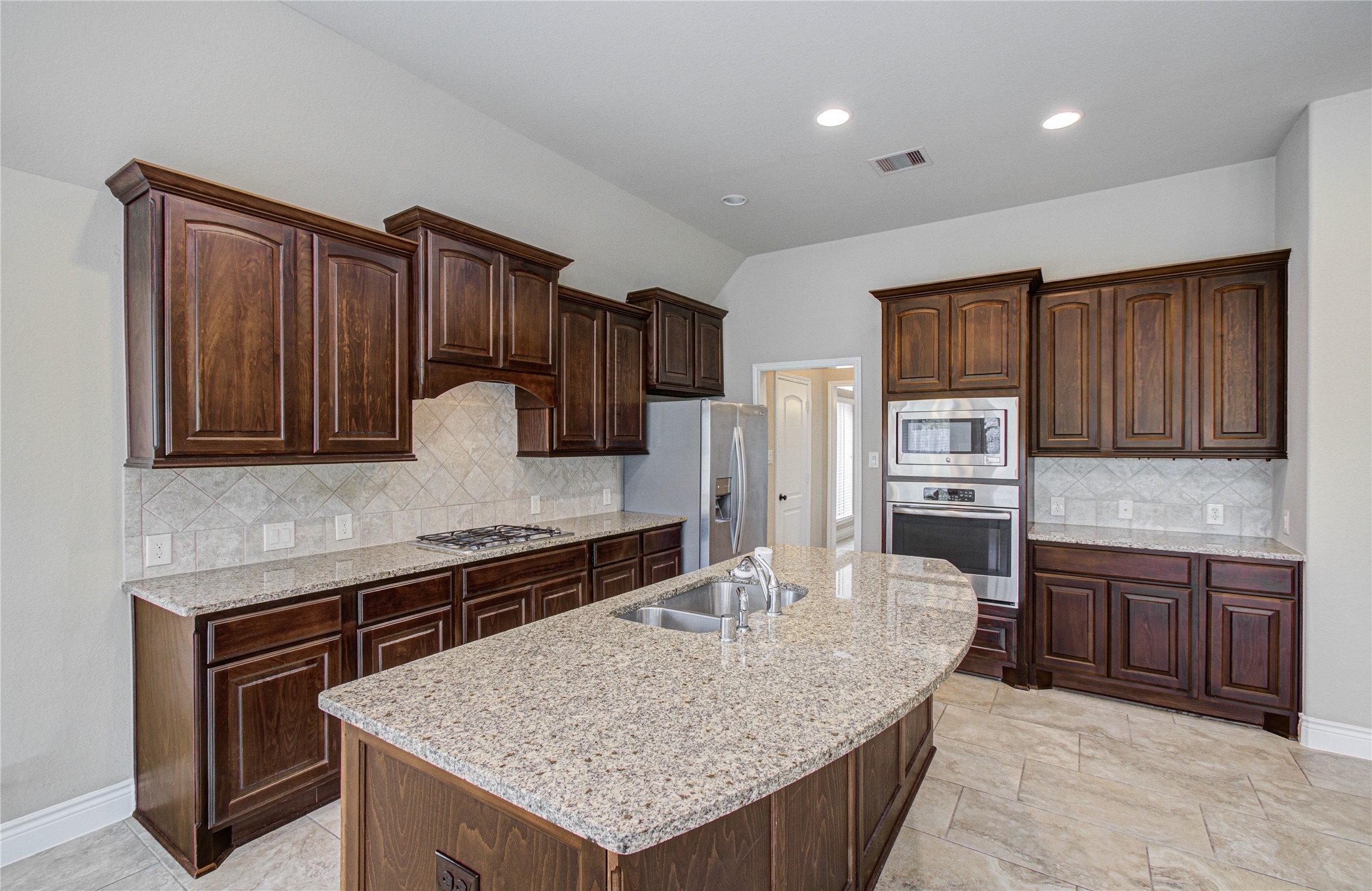 3814 Trophy Ridge Drive Property Photo 20