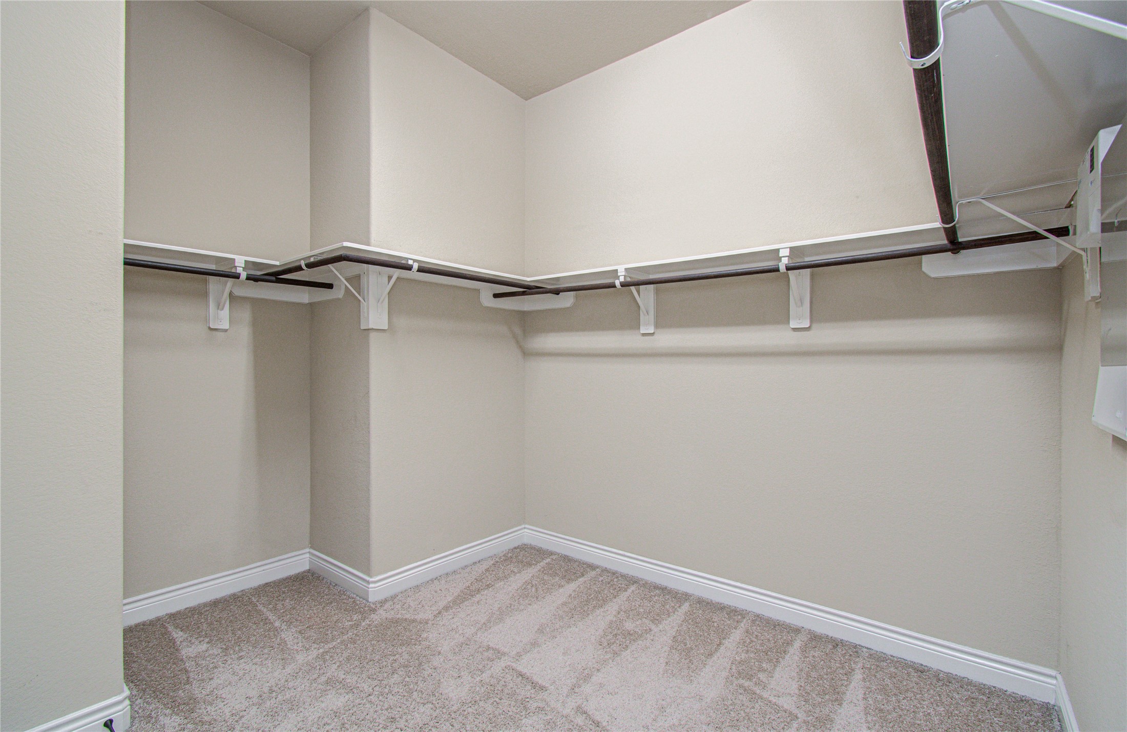 3814 Trophy Ridge Drive Property Photo 29