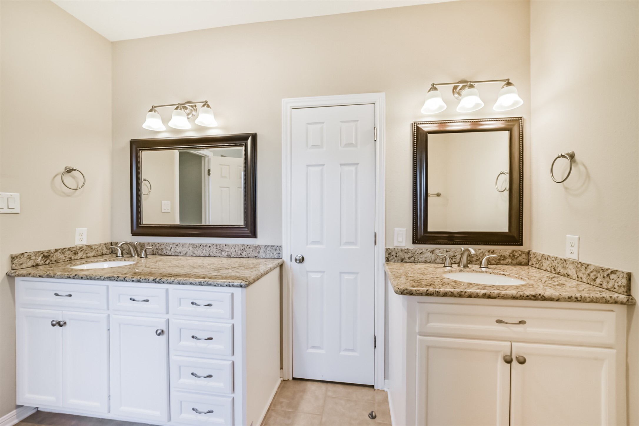 5305 Avenue J Property Photo 14