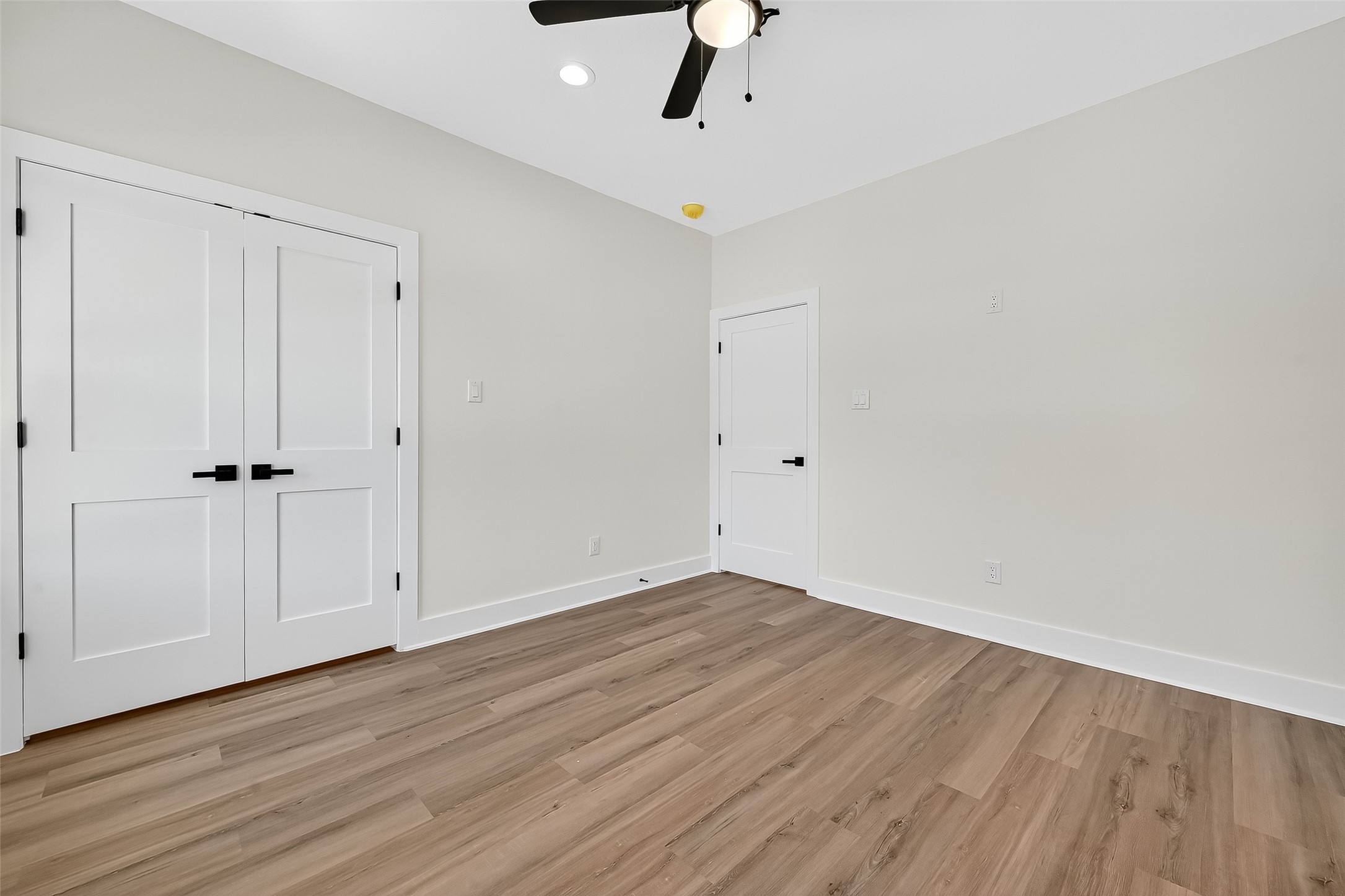 12315 New Jordan Lane Property Photo 29