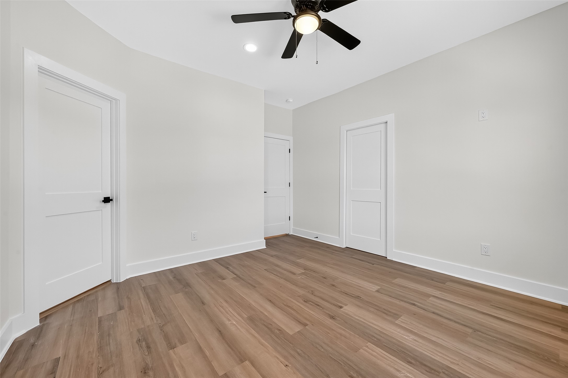 12315 New Jordan Lane Property Photo 34