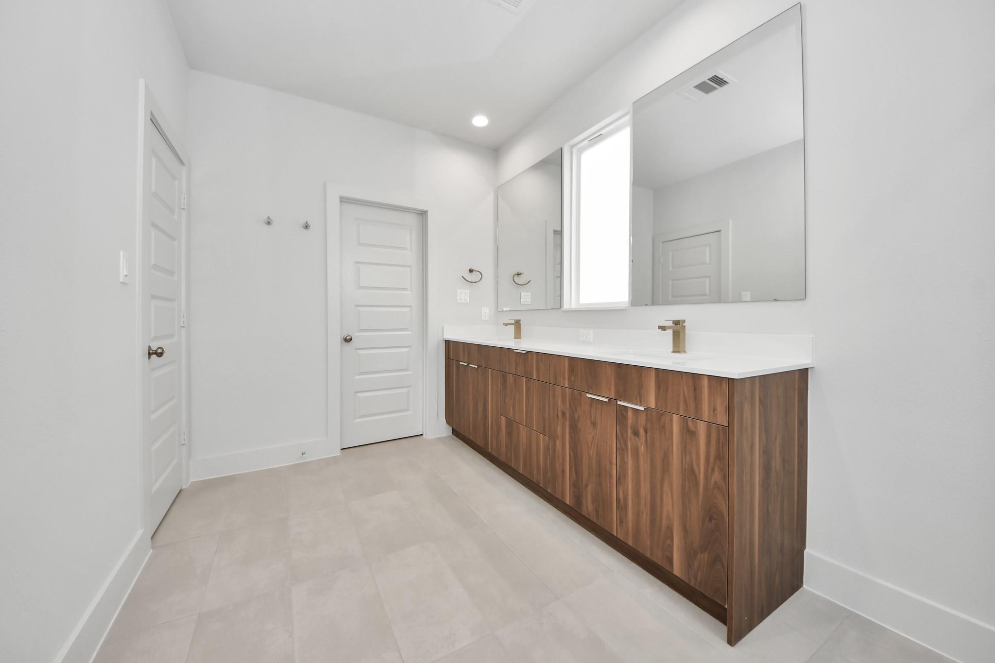13109 Moncloa Drive, Houston Tx 77047 Property Photo 21