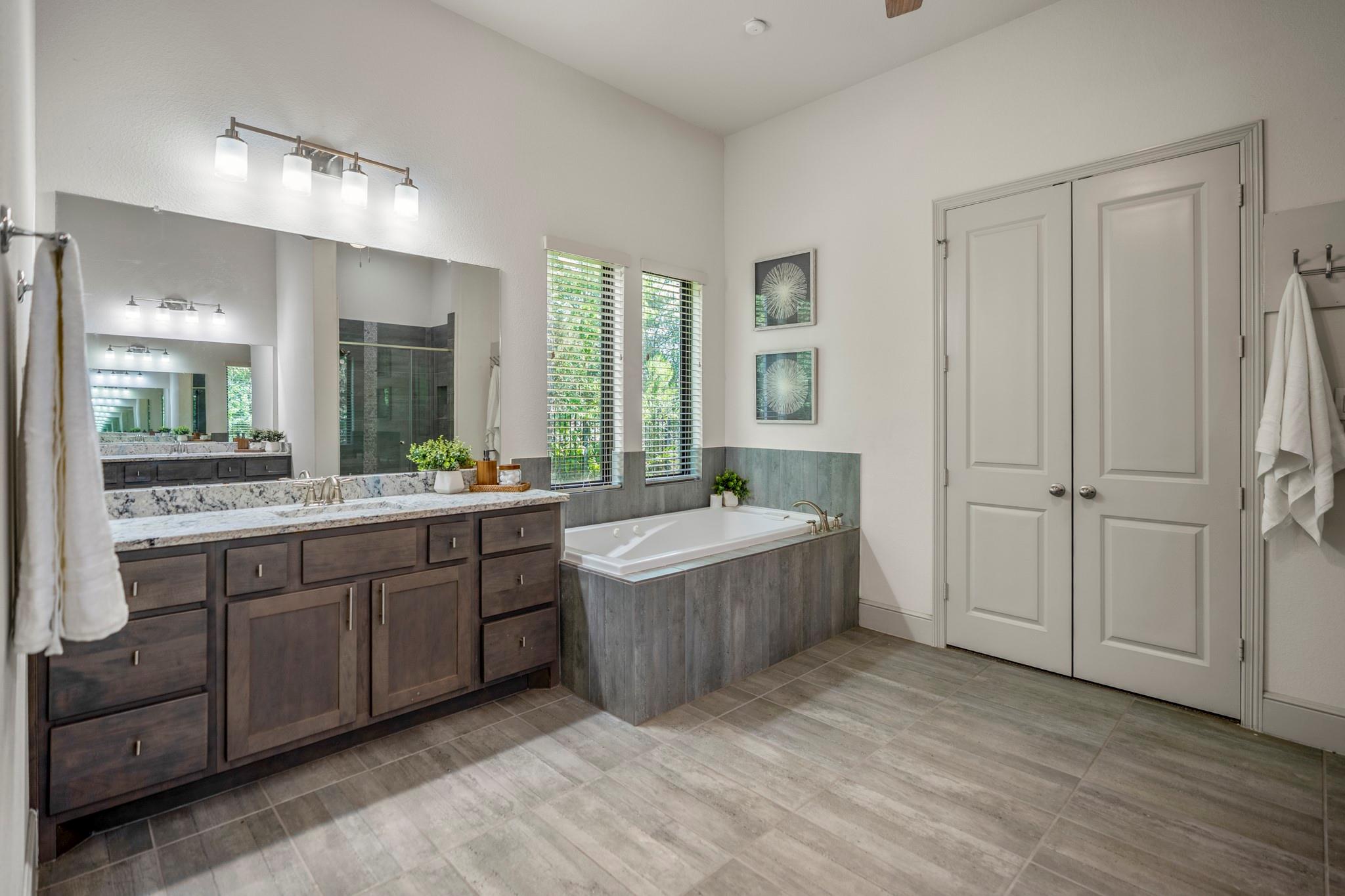 30943 Spring Lake Blvd Property Photo 21