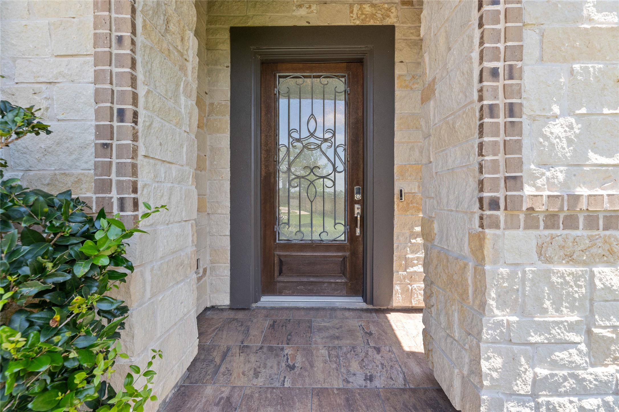 9547 Scanlan Heights Lane Property Photo 4