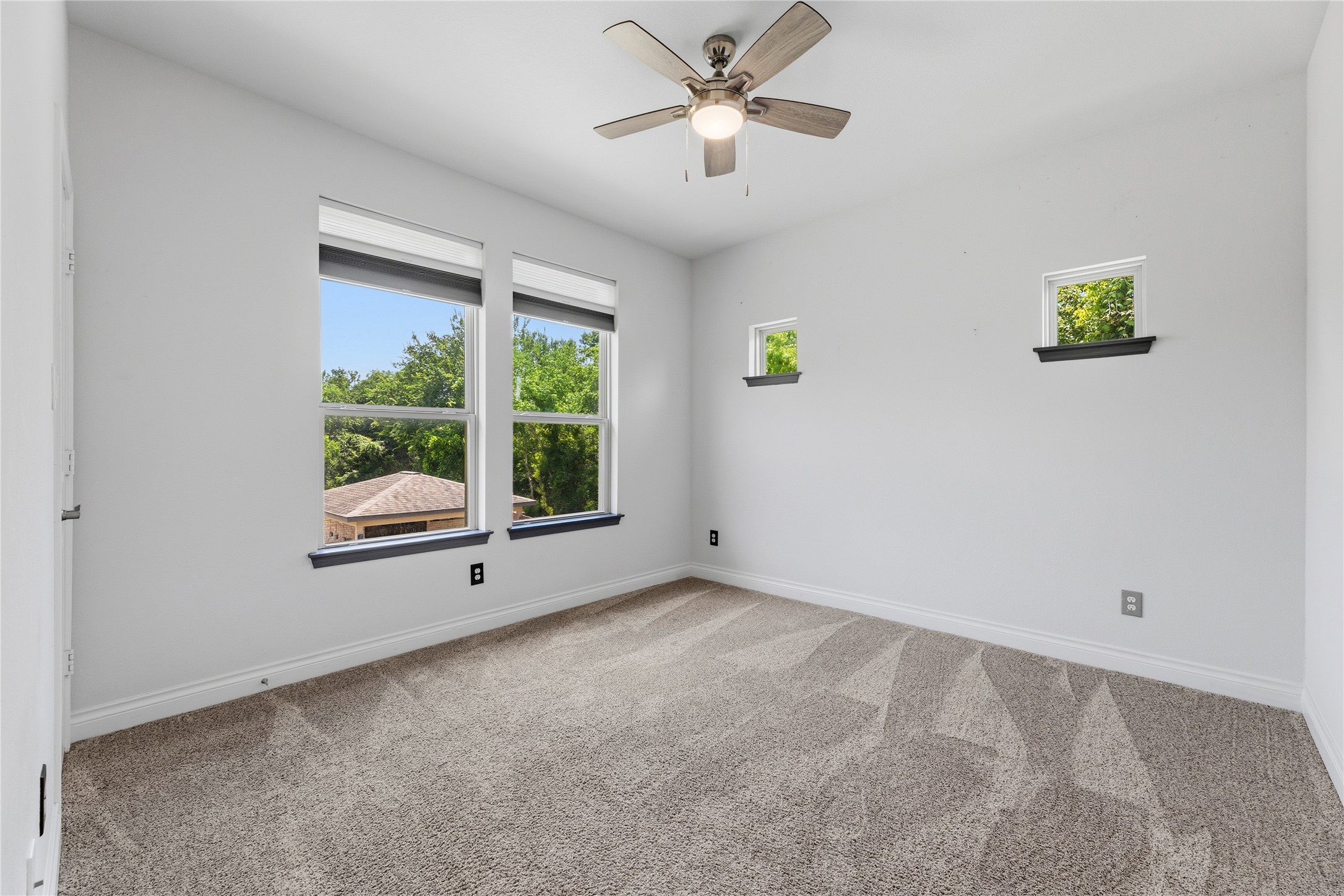 9547 Scanlan Heights Lane Property Photo 20