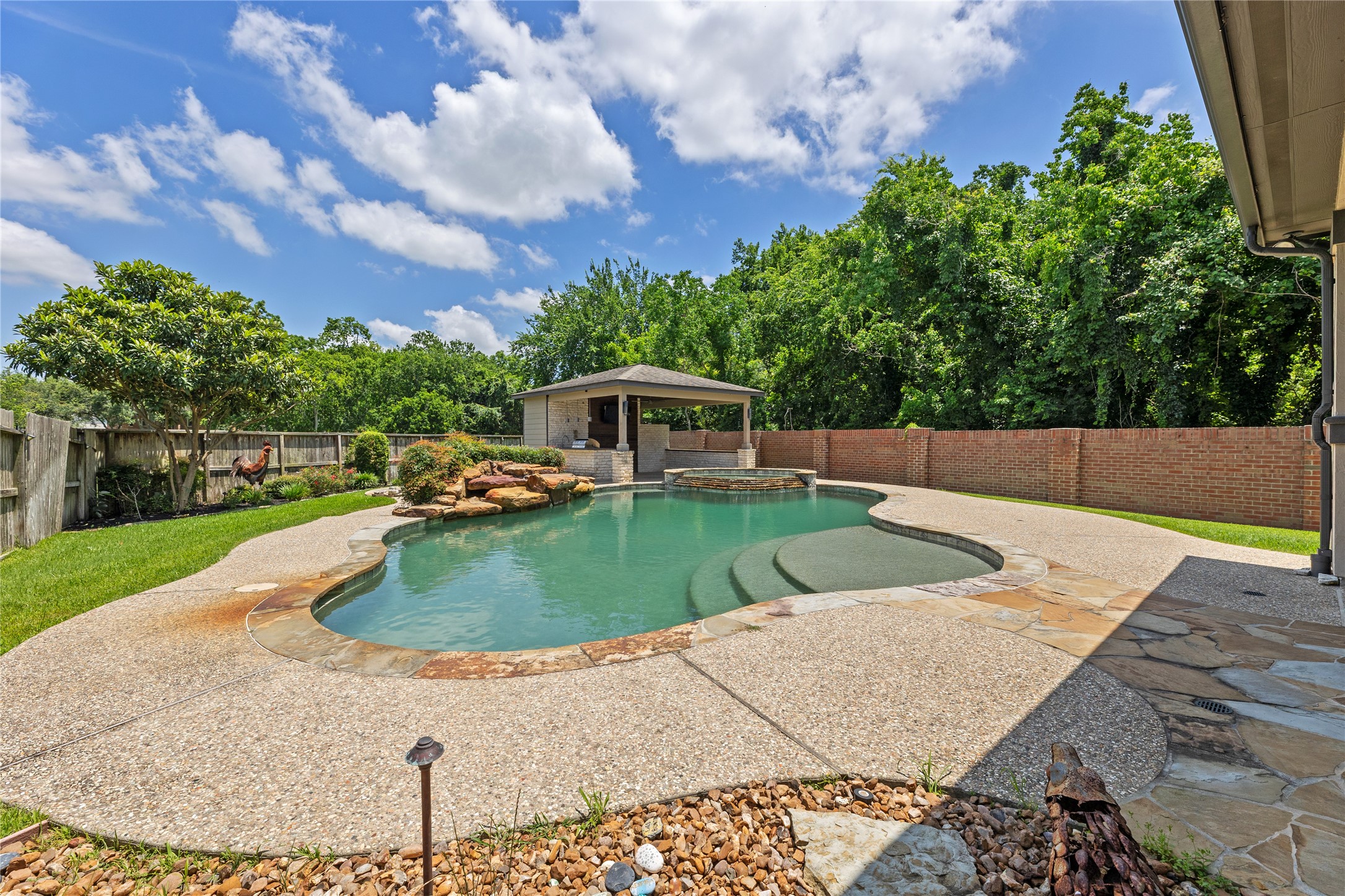 9547 Scanlan Heights Lane Property Photo 35