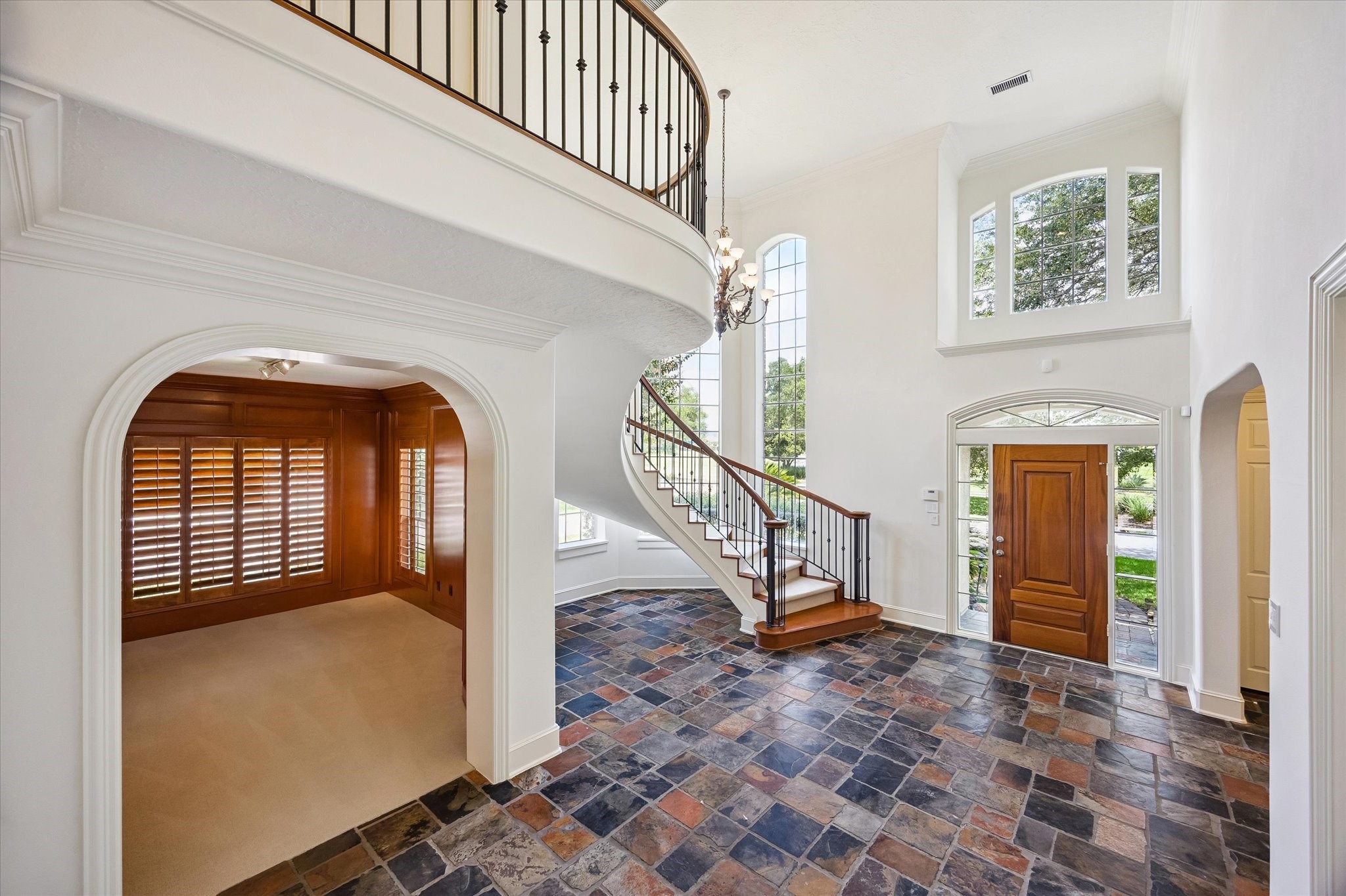 14022 Barnhart Boulevard Property Photo 7