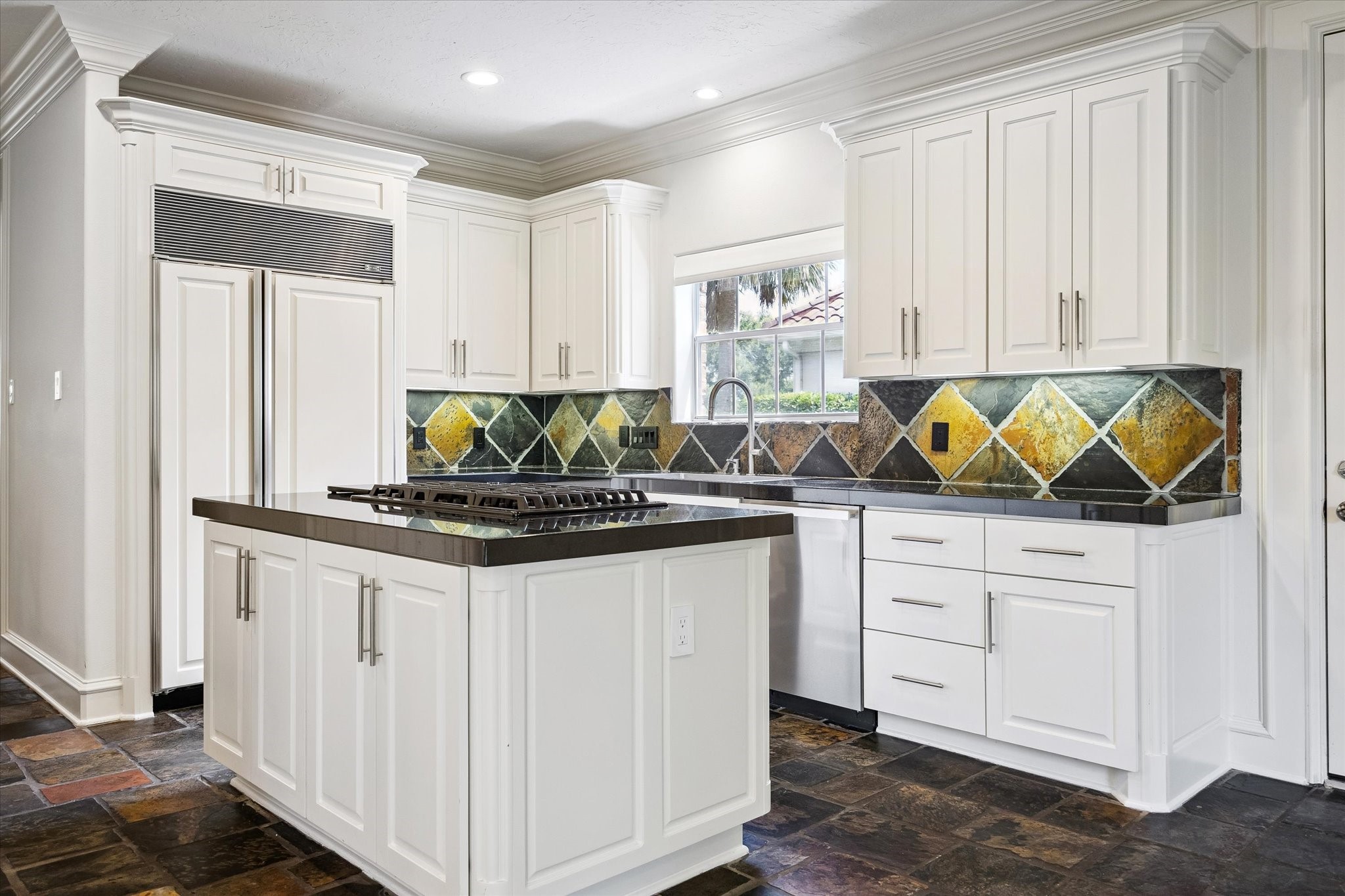 14022 Barnhart Boulevard Property Photo 13
