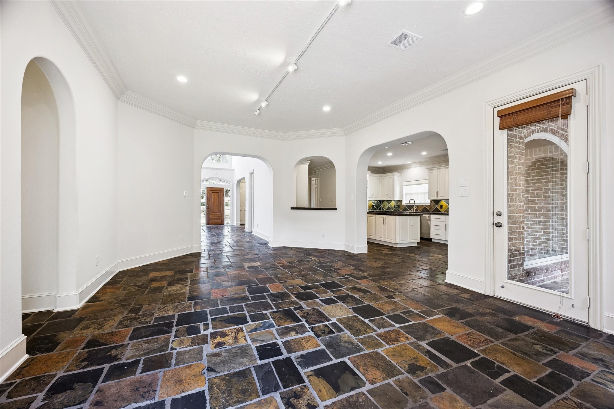 14022 Barnhart Boulevard Property Photo 22