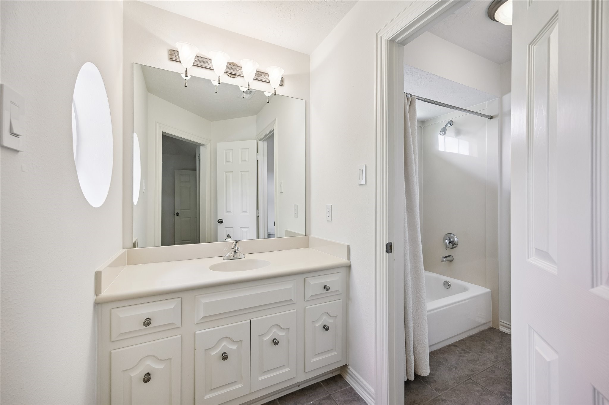14022 Barnhart Boulevard Property Photo 49