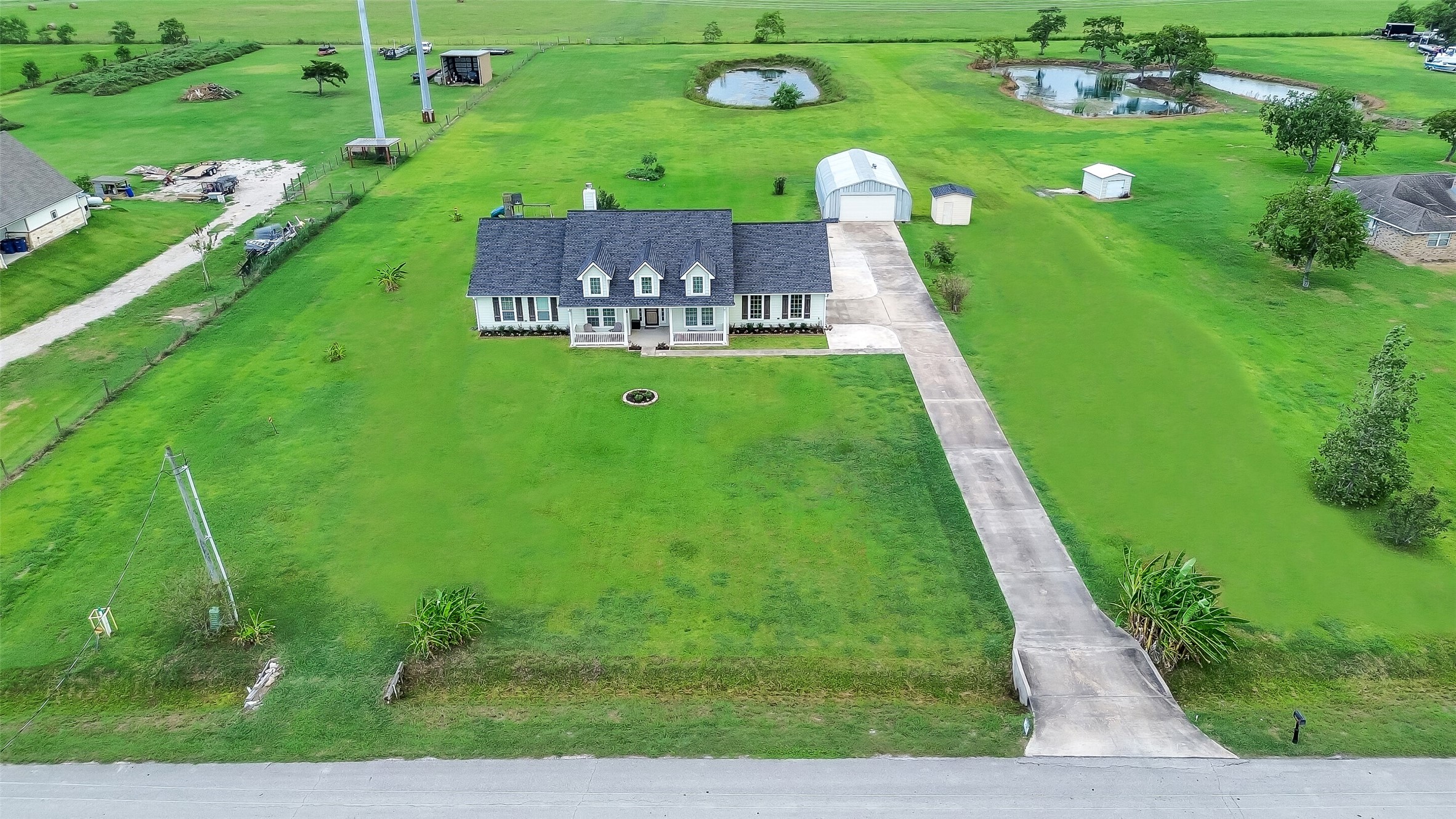 7829 N Humble Camp Road Property Photo 2