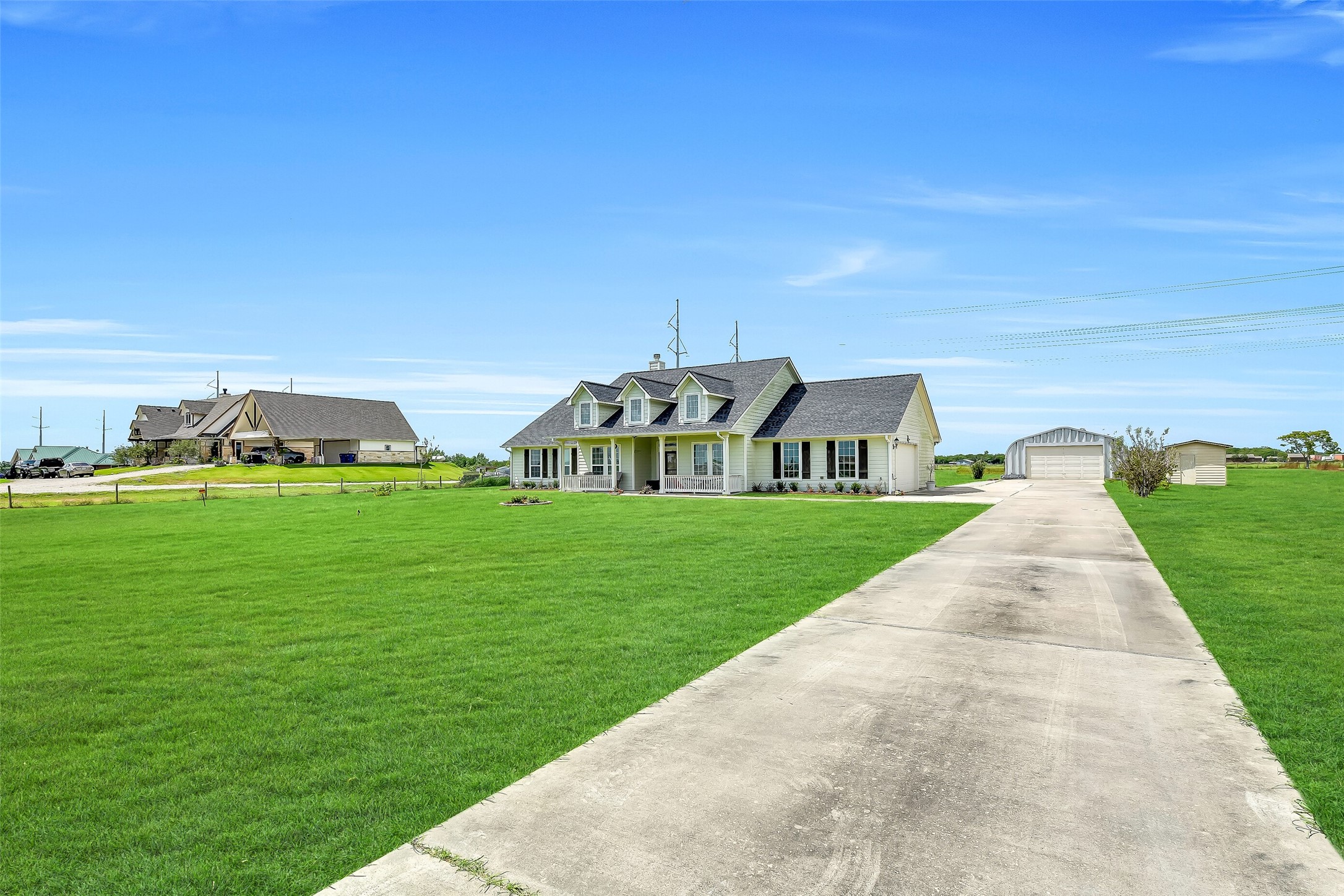 7829 N Humble Camp Road Property Photo 3