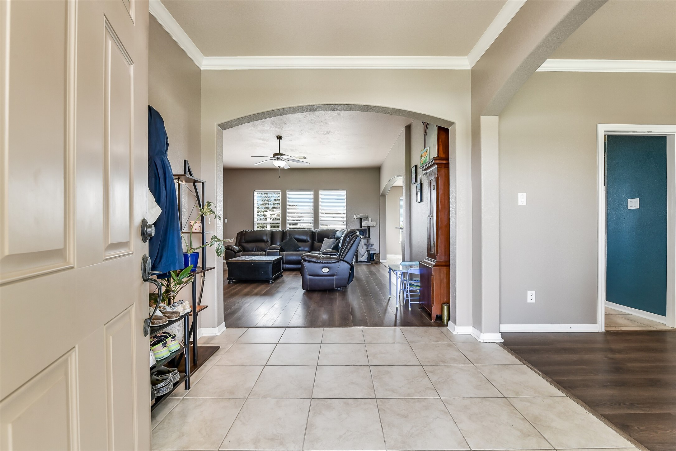 7829 N Humble Camp Road Property Photo 5
