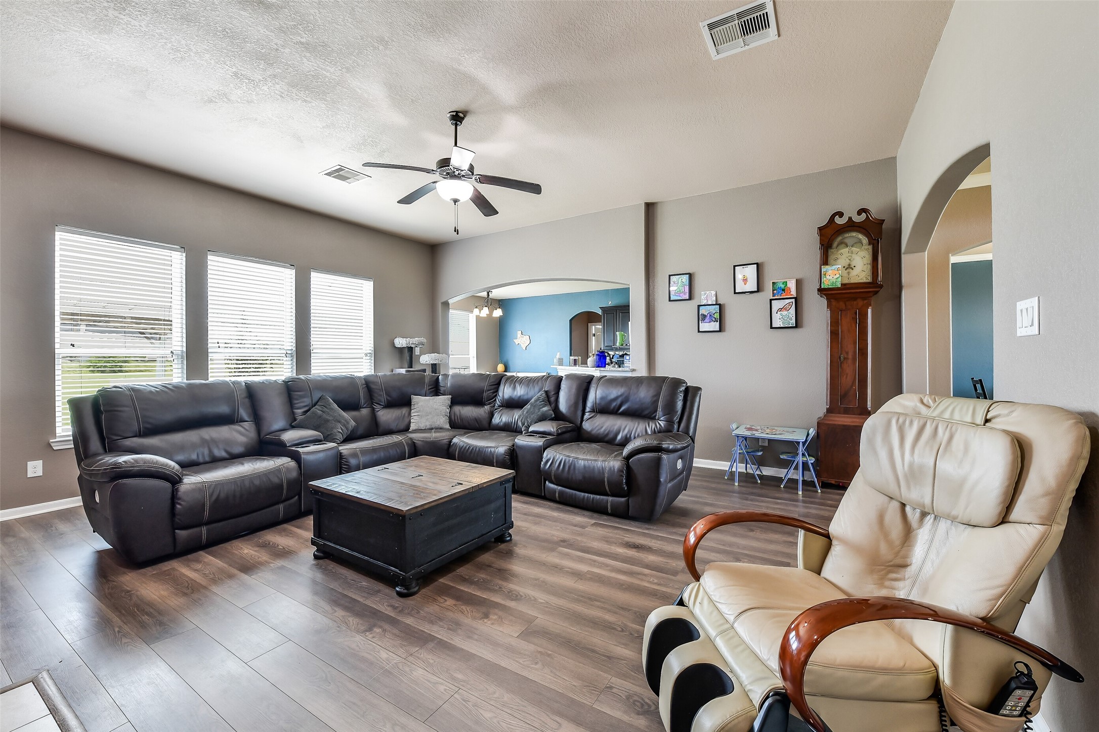 7829 N Humble Camp Road Property Photo 8