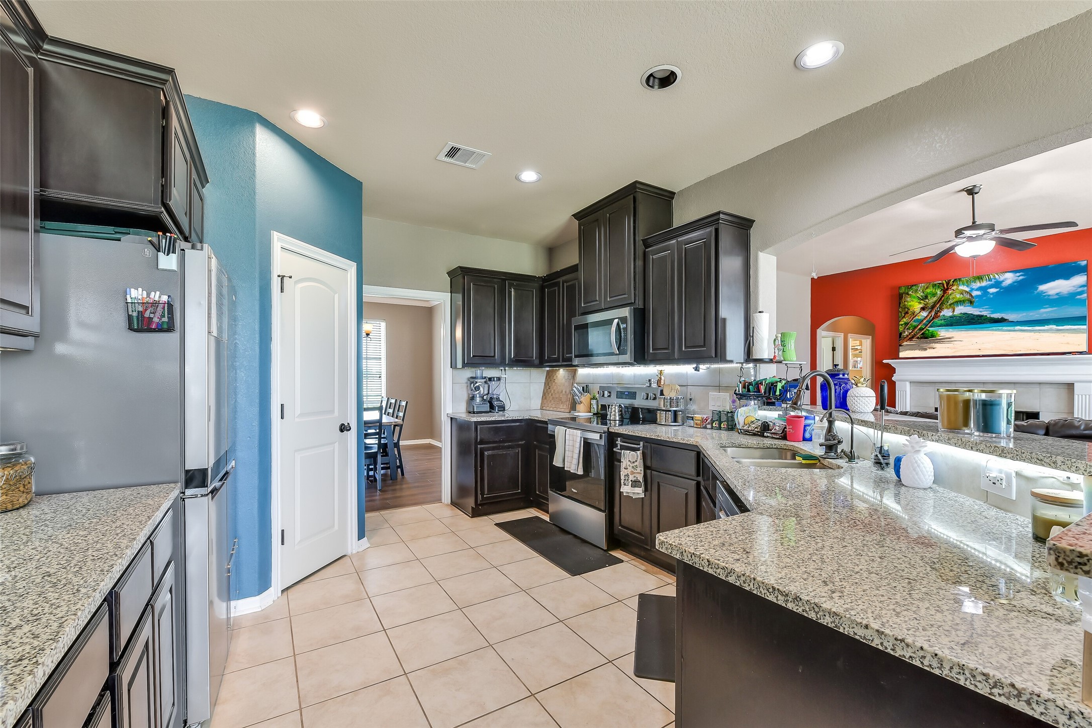 7829 N Humble Camp Road Property Photo 9