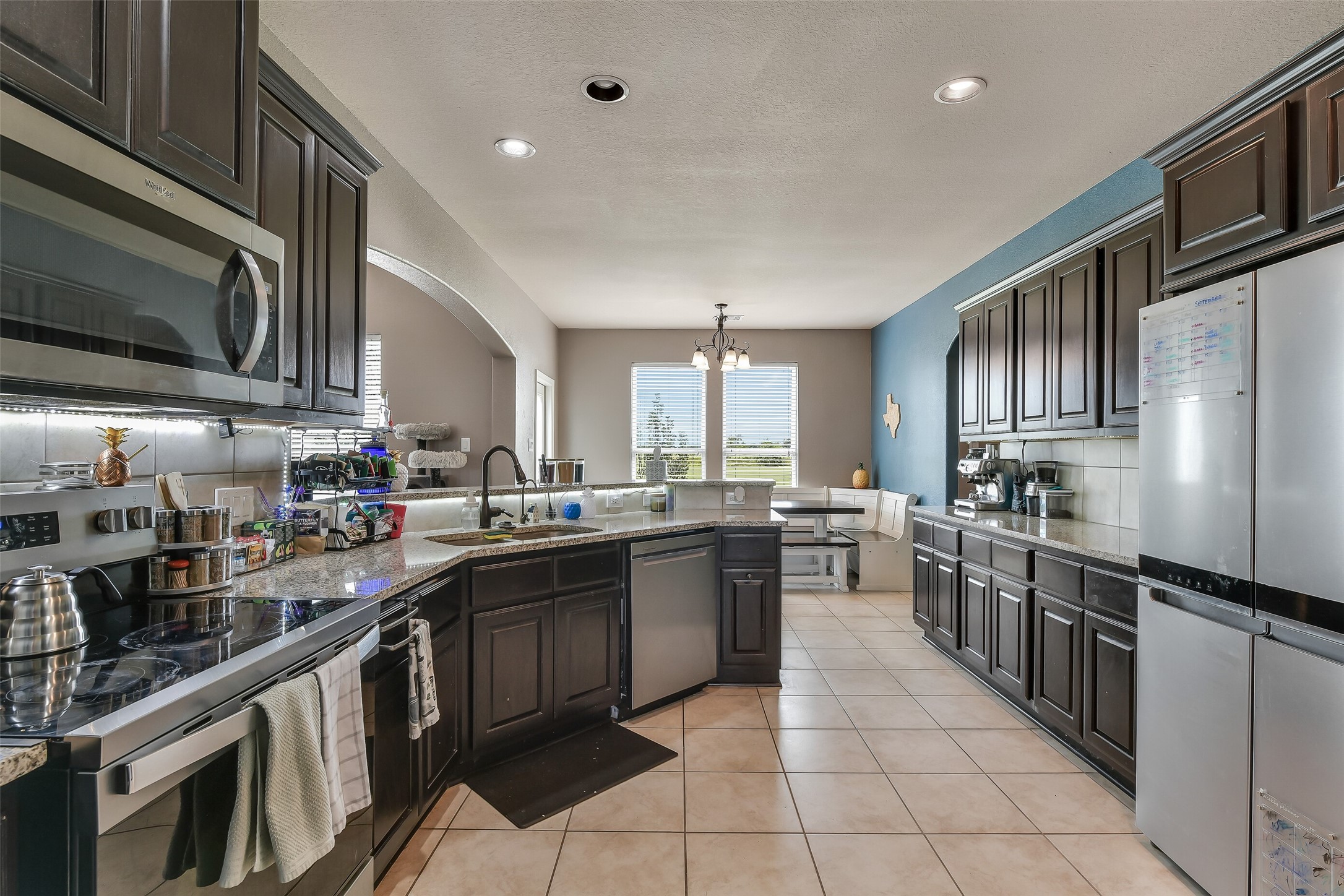 7829 N Humble Camp Road Property Photo 10