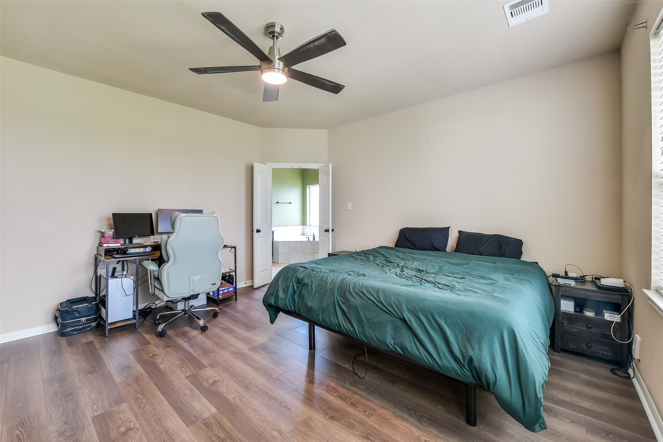 7829 N Humble Camp Road Property Photo 17
