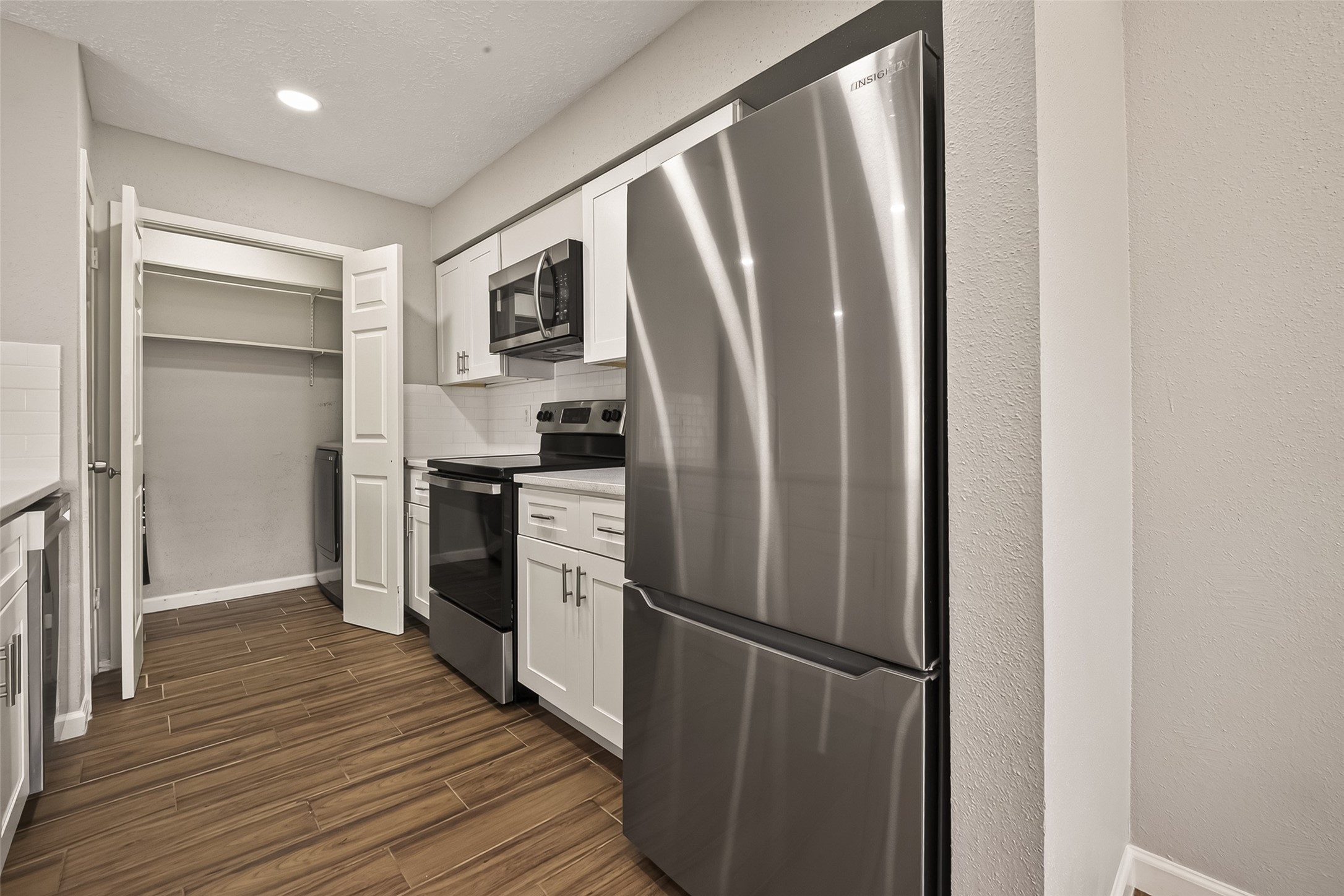 10914 Berry Tree Drive Property Photo 15