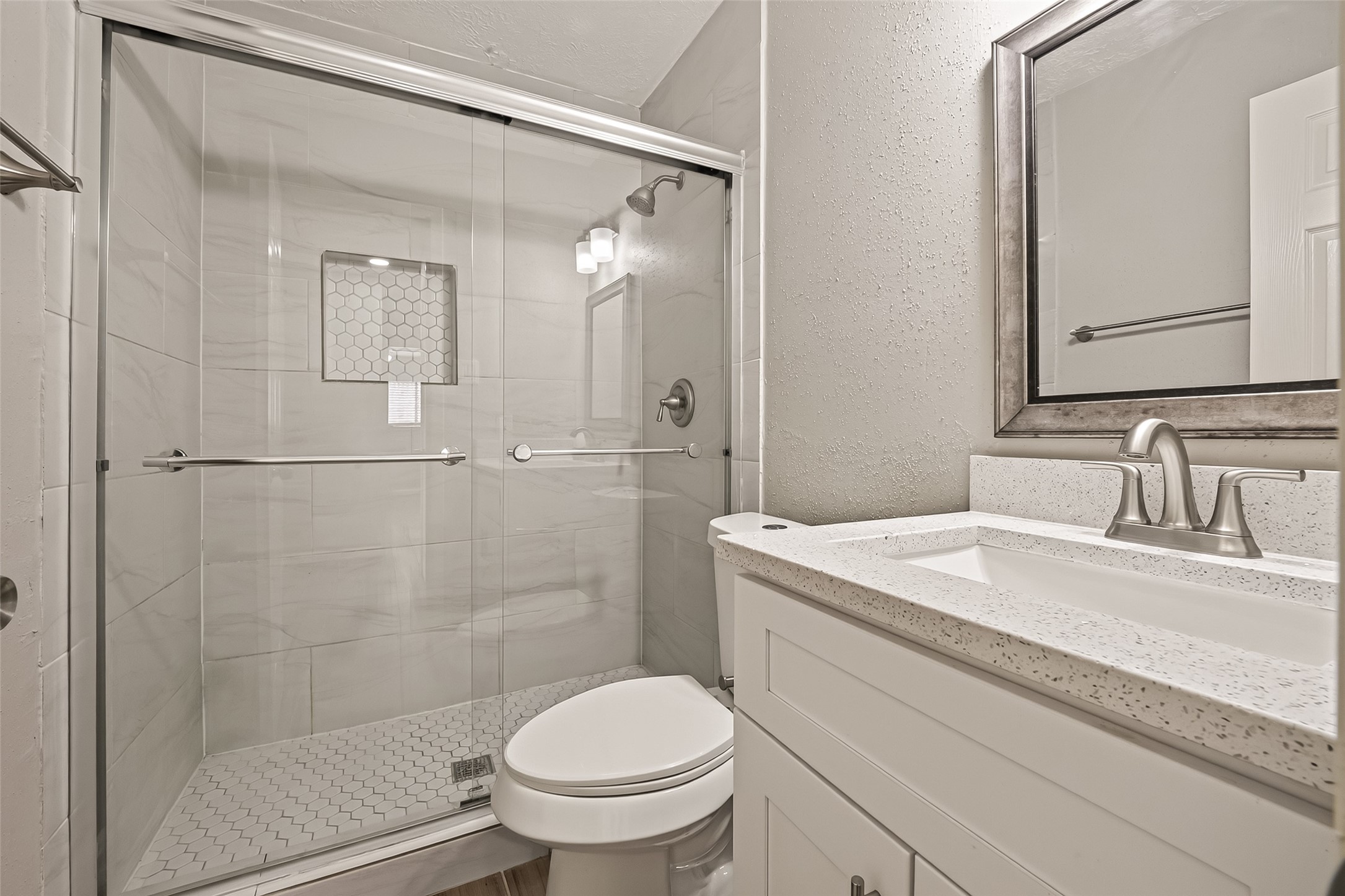 10914 Berry Tree Drive Property Photo 21