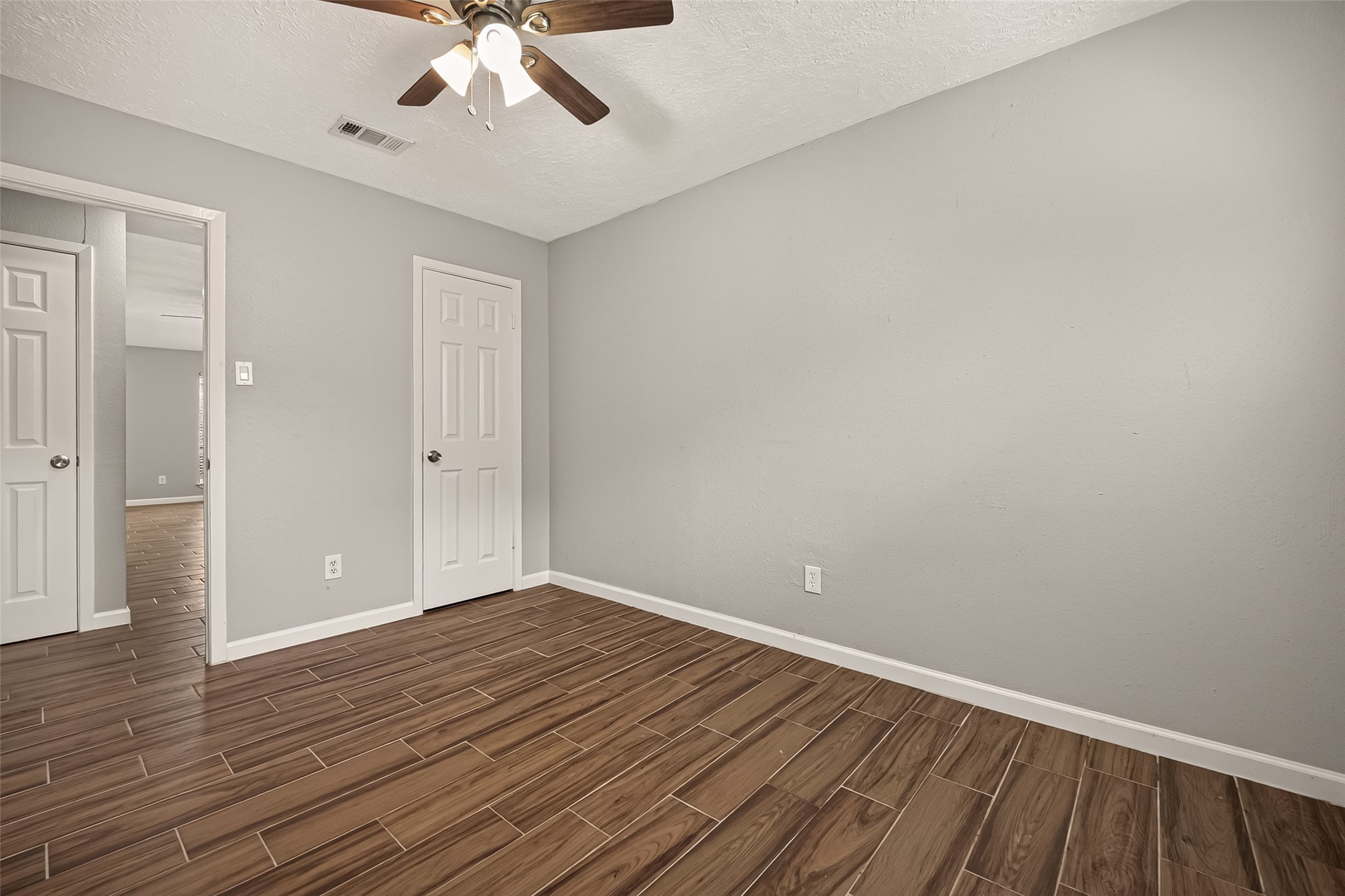 10914 Berry Tree Drive Property Photo 30