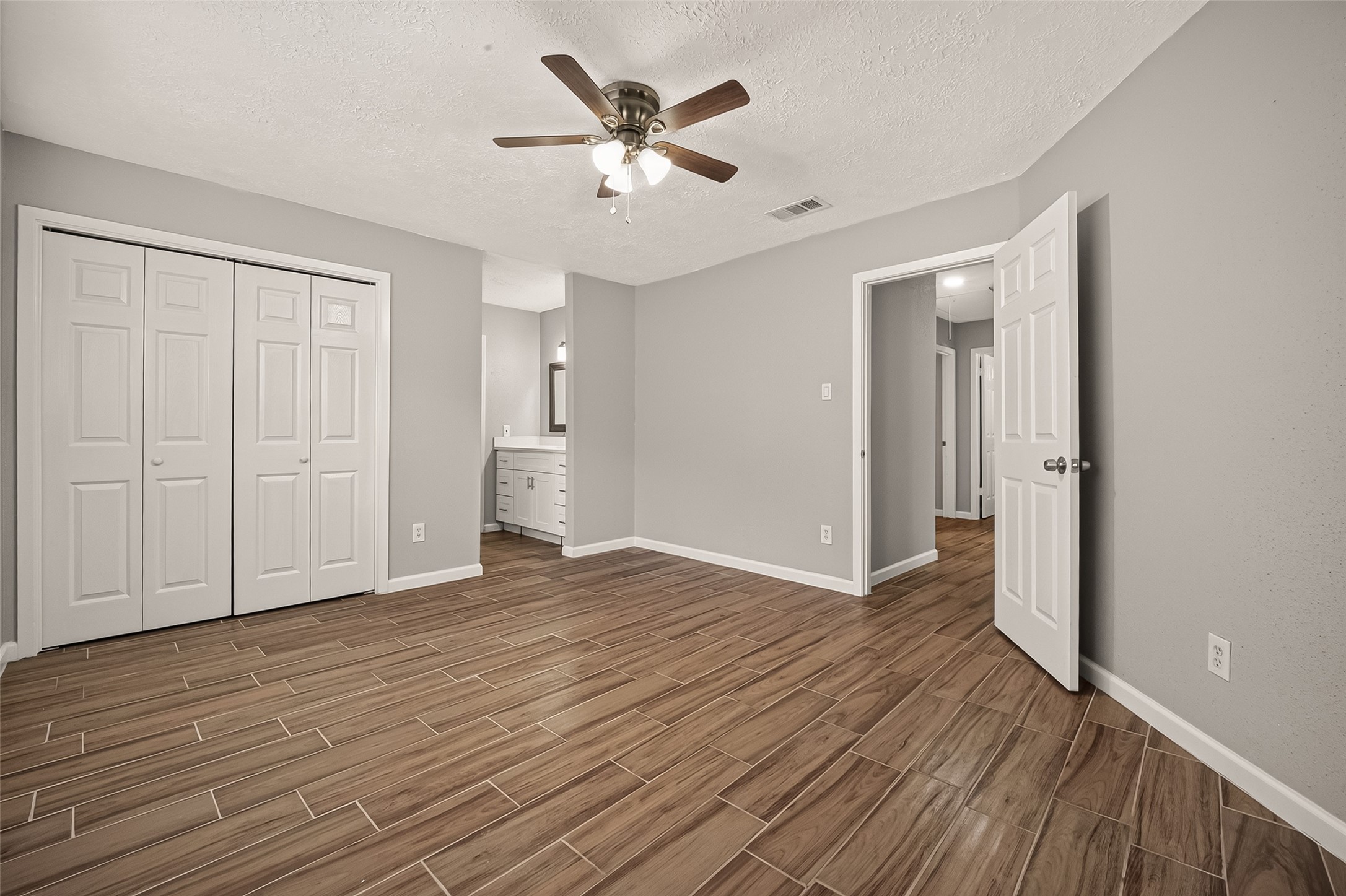 10914 Berry Tree Drive Property Photo 33