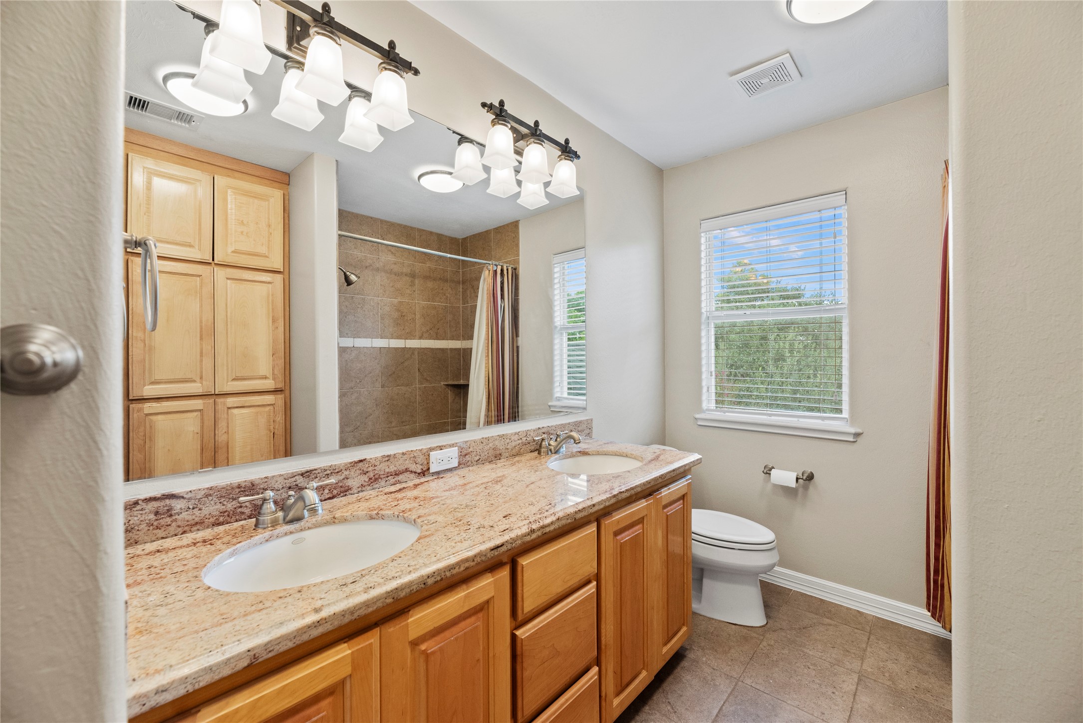 903 Sugarfield Court Property Photo 27