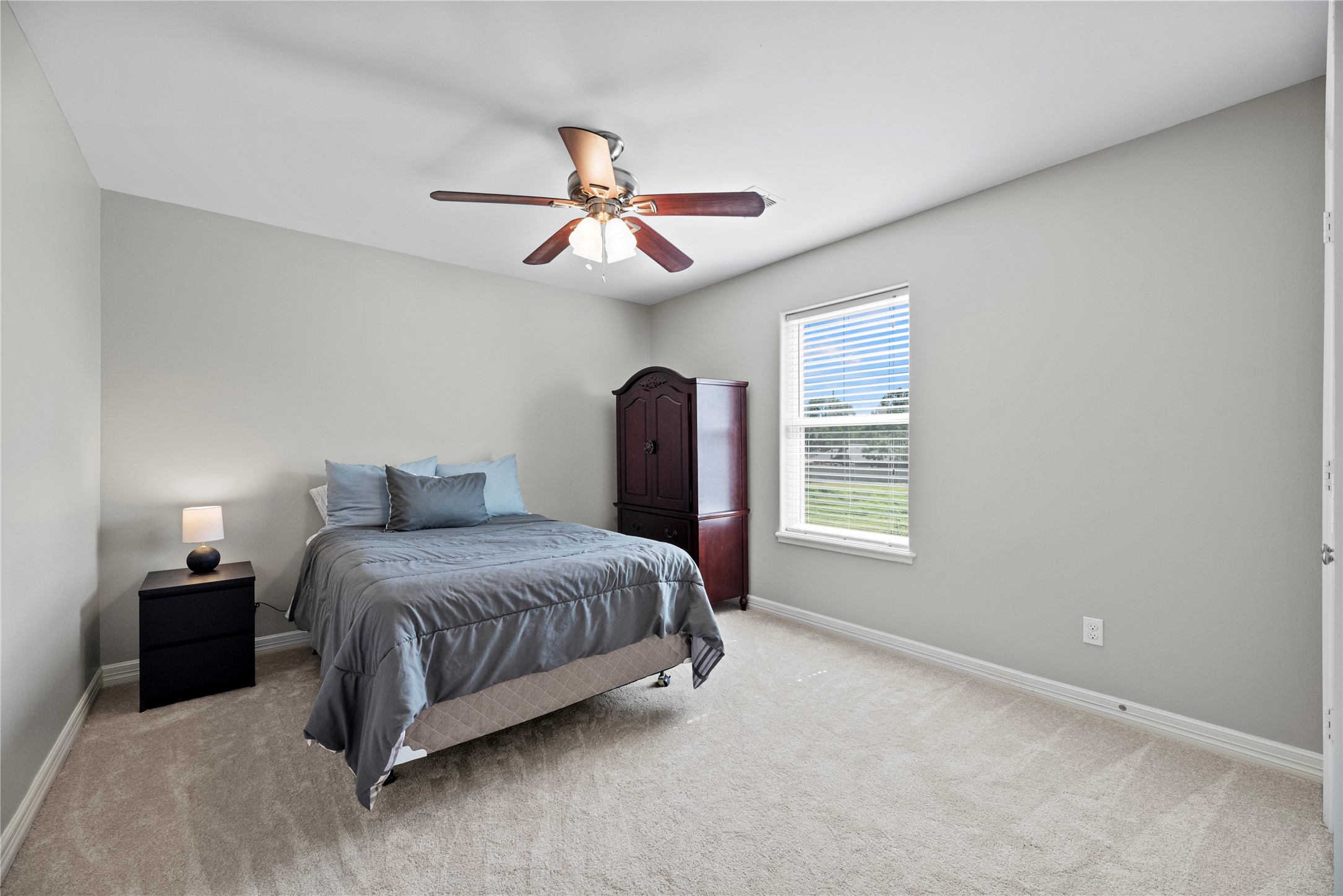 903 Sugarfield Court Property Photo 33