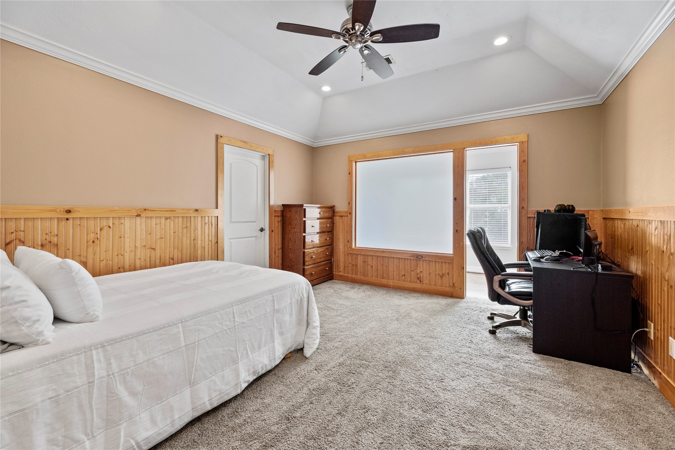 903 Sugarfield Court Property Photo 35
