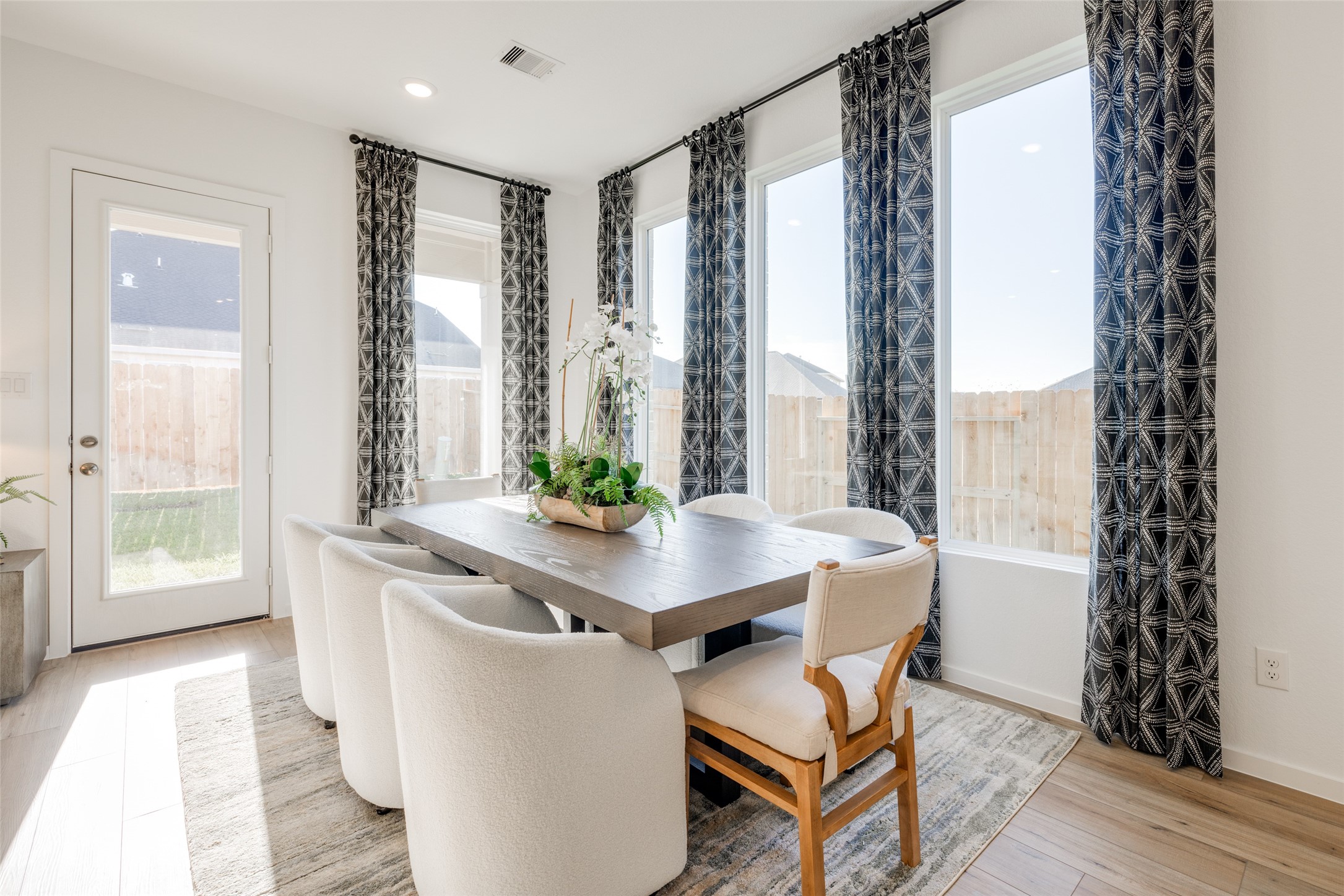 2034 Texline Street Property Photo 9