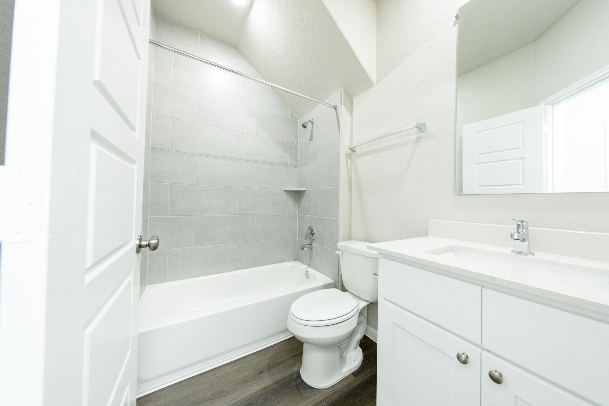 15452 Woody Haven Drive Property Photo 6