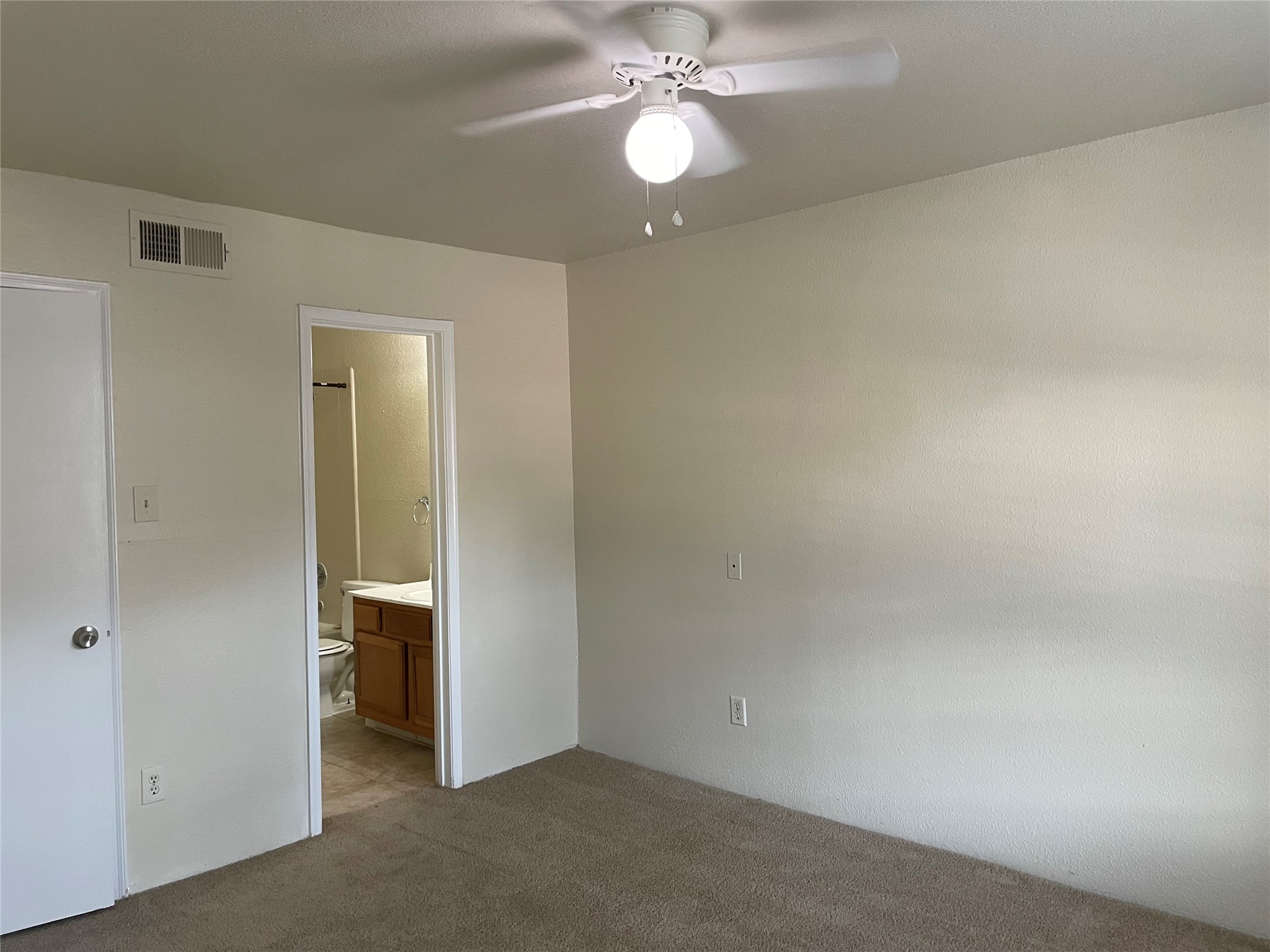 9797 Leawood Boulevard 1405 Property Photo 11