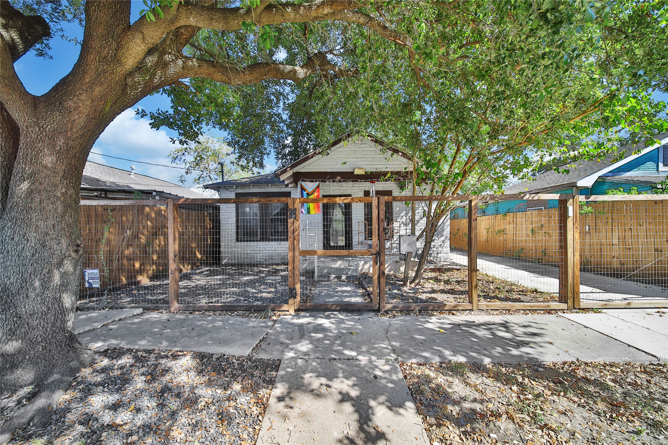 1120 Capron Street Property Photo 2
