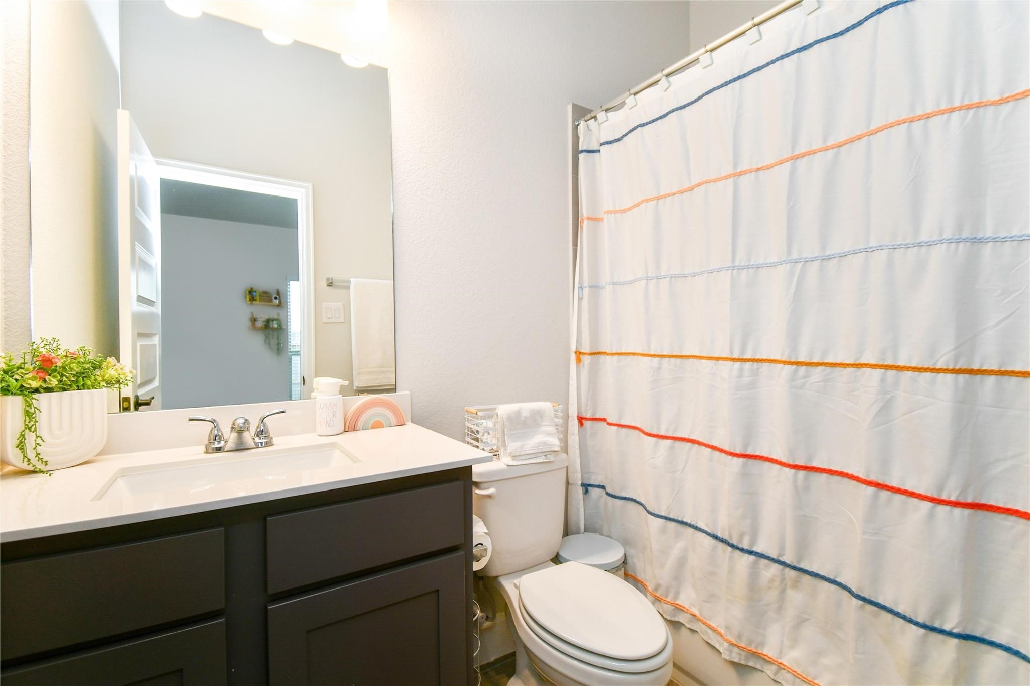 2107 Scarlet Thistle Court Property Photo 15