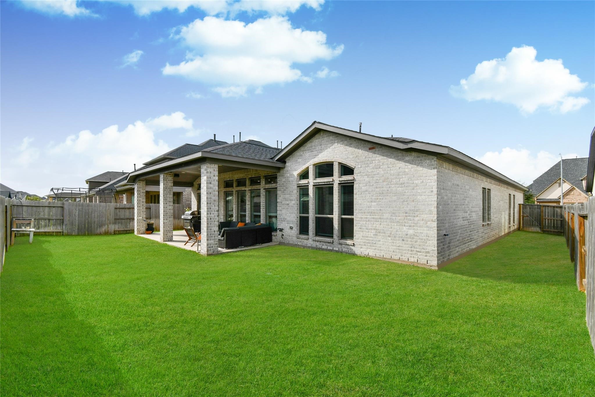 2107 Scarlet Thistle Court Property Photo 20