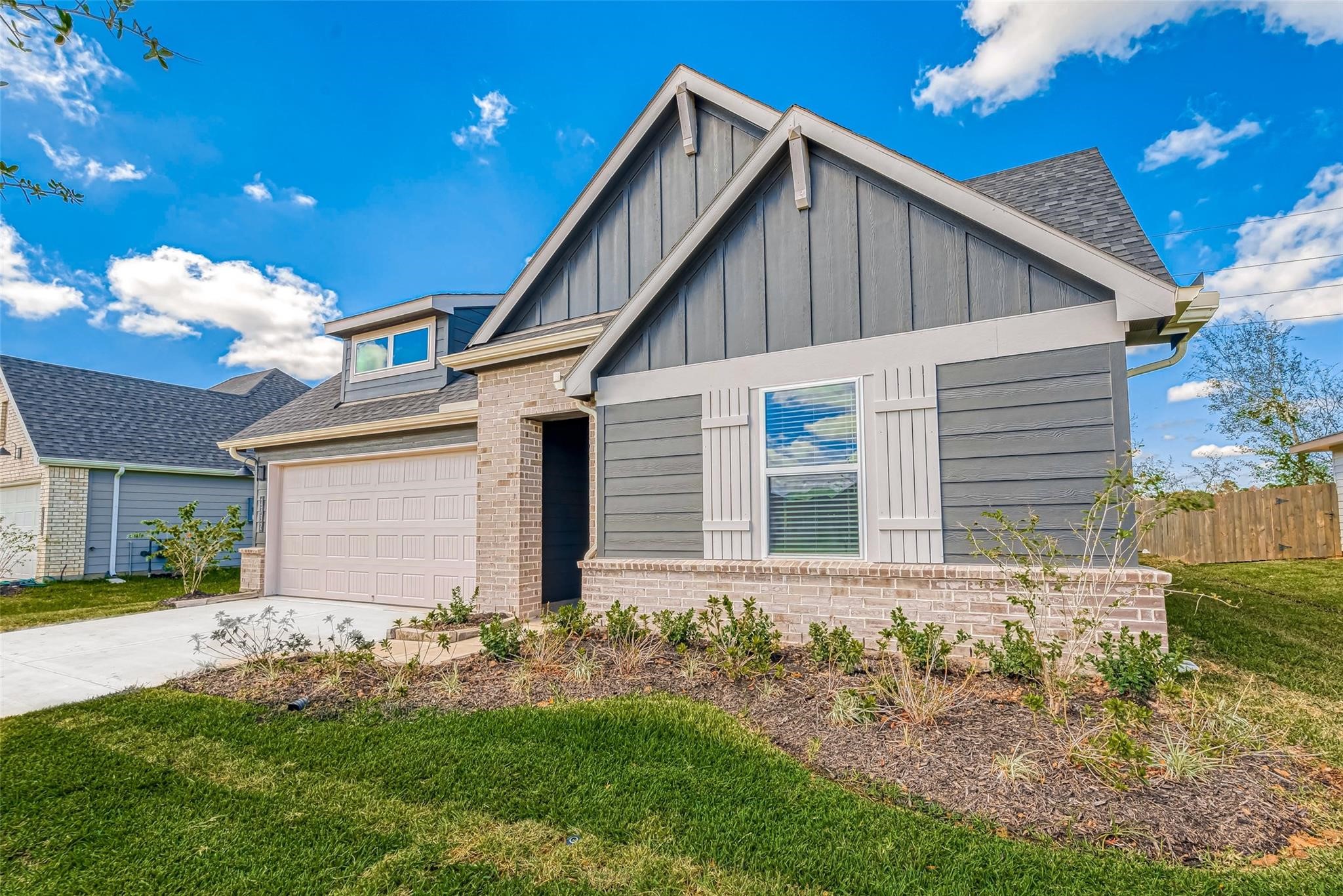 2732 Willow Gulch Way Property Photo 3