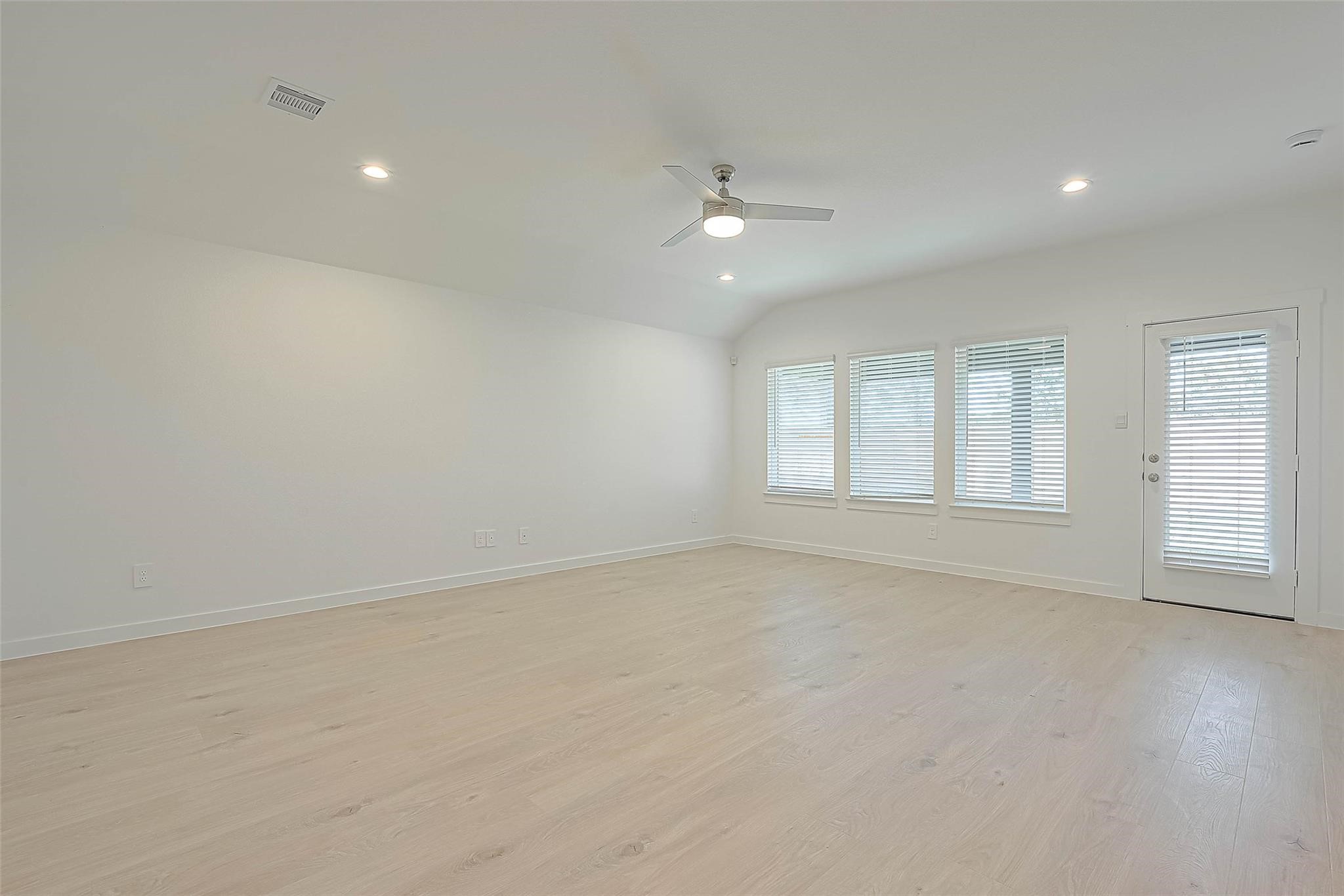 2732 Willow Gulch Way Property Photo 11