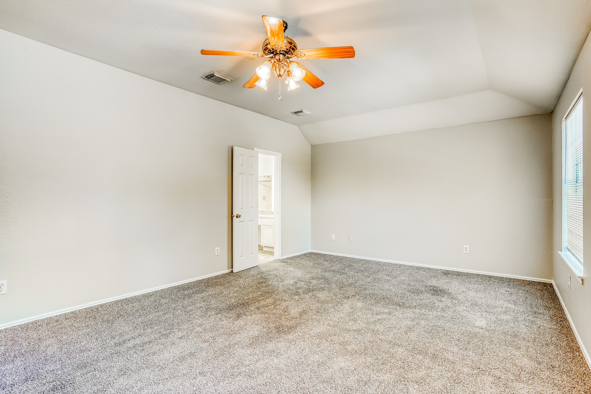 9342 Bowmore Court Property Photo 9