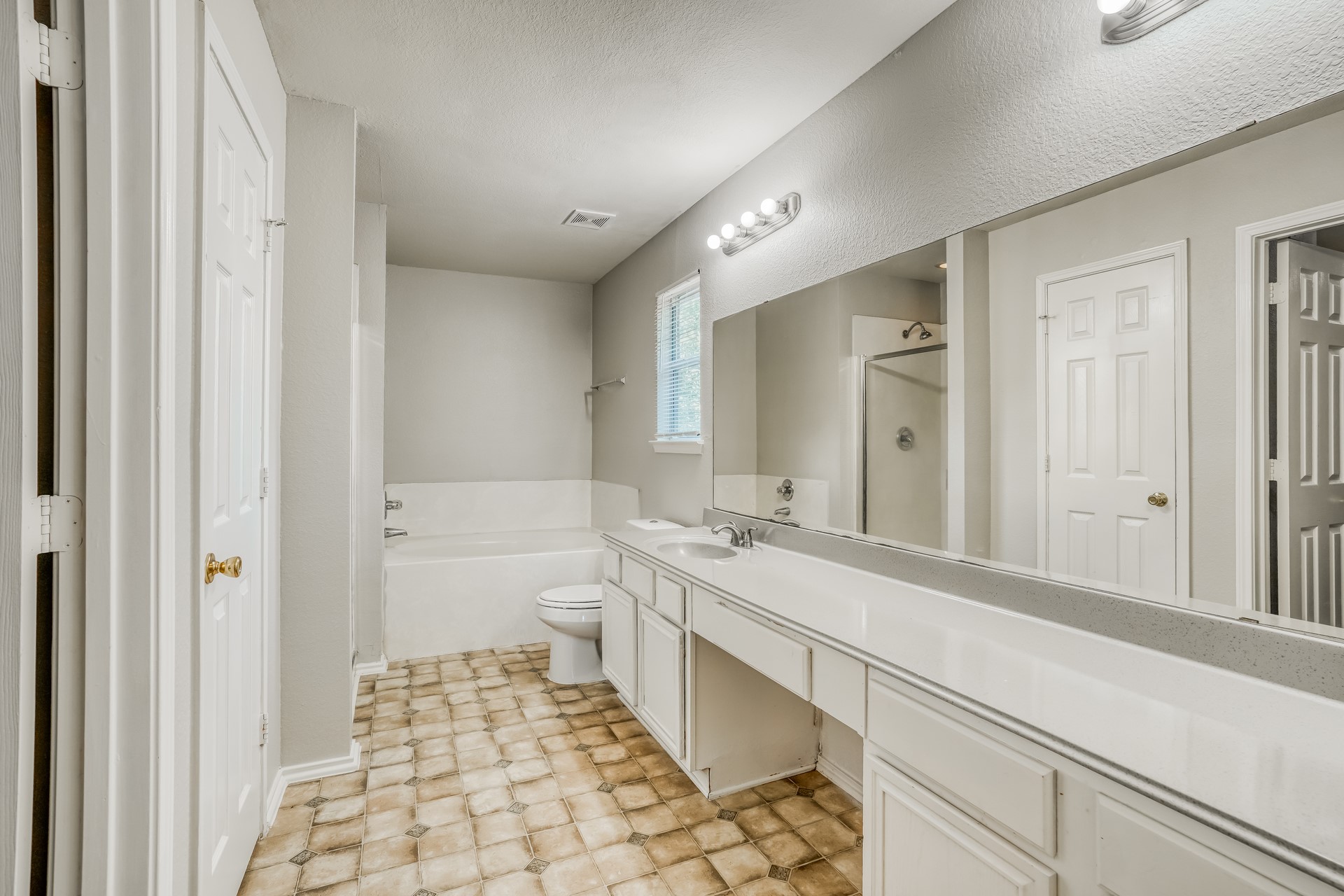 9342 Bowmore Court Property Photo 15