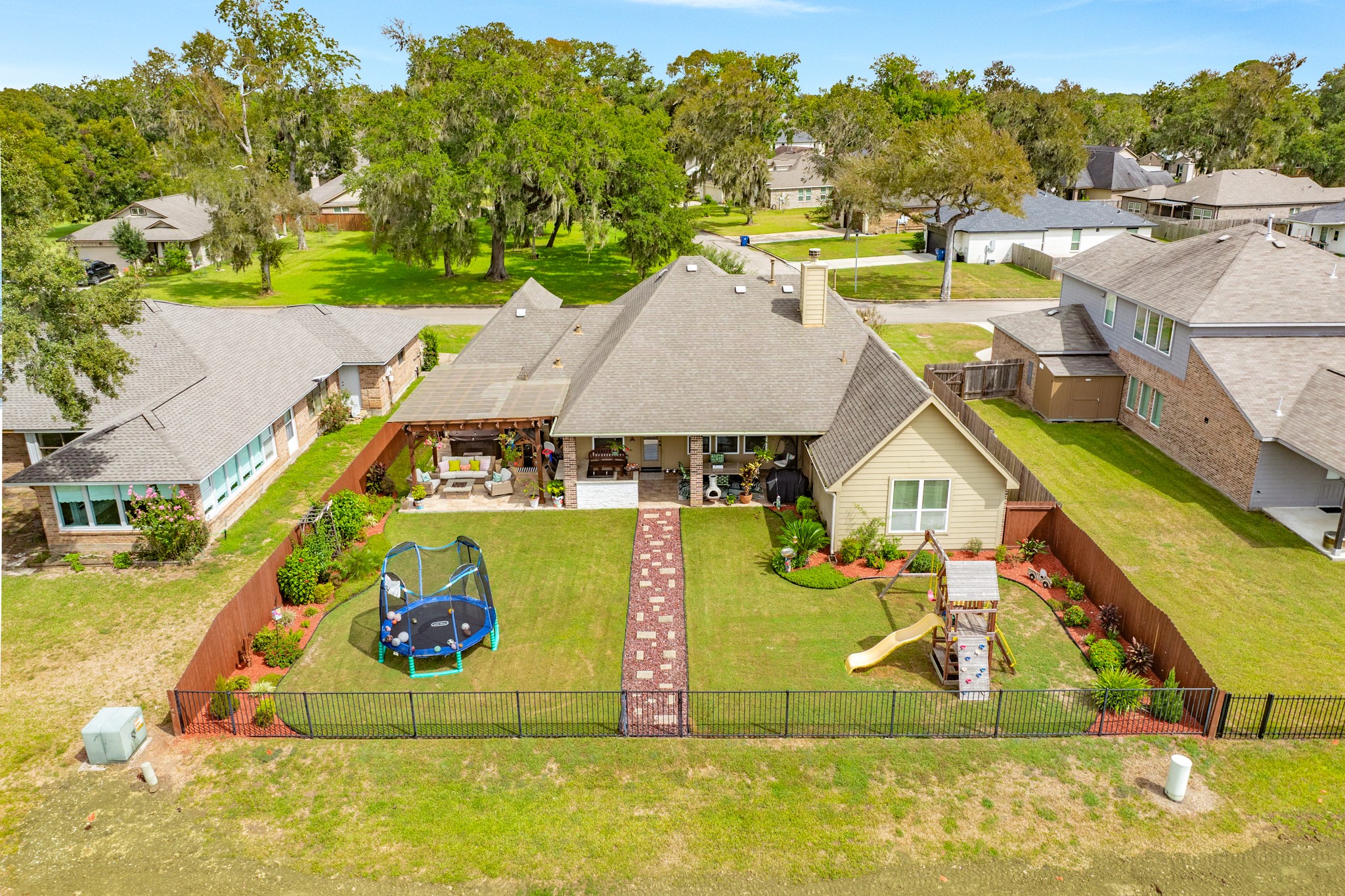 2316 Shalmar Drive Property Photo 44