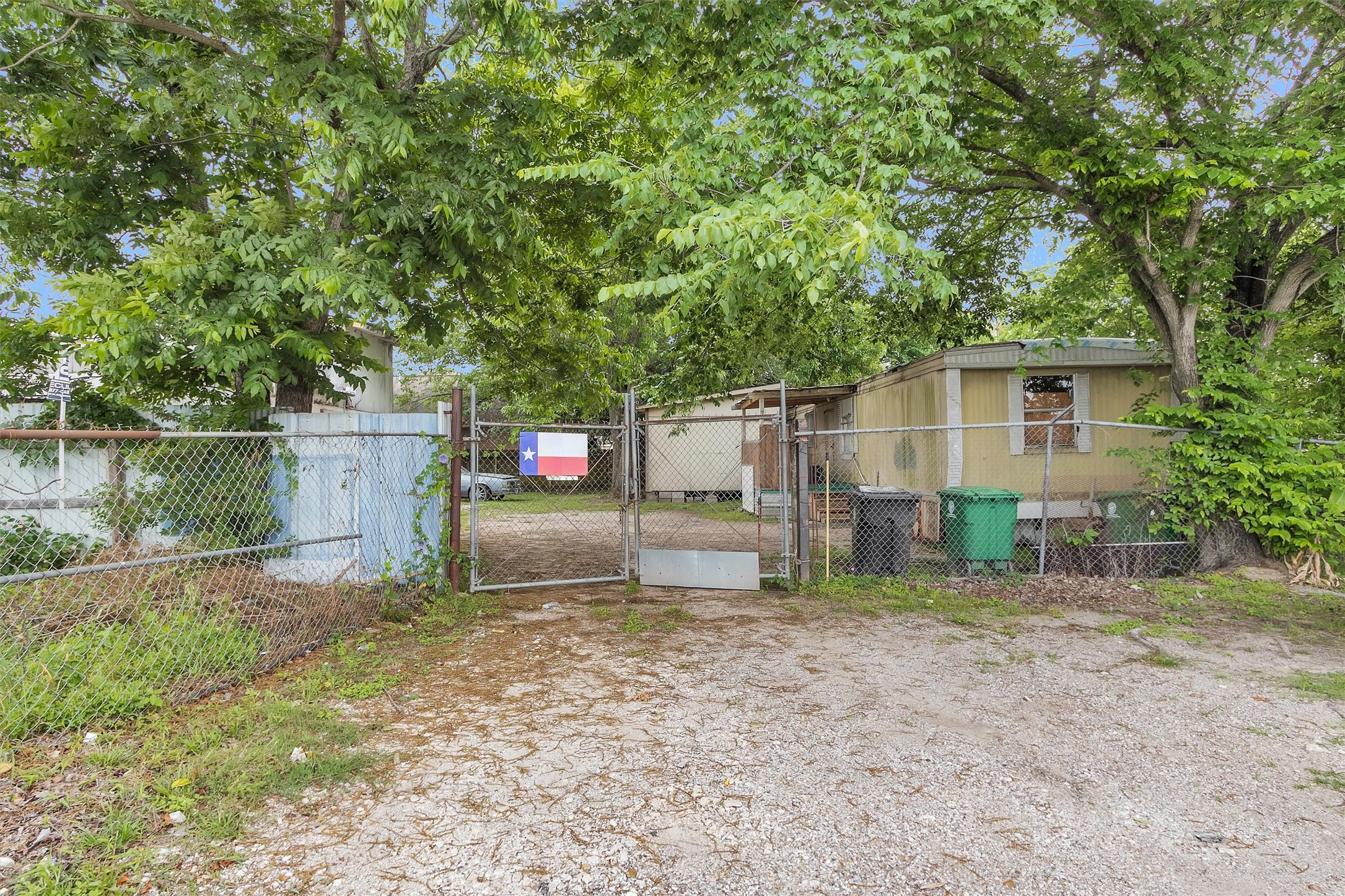 9650 E Hardy Road Property Photo 1