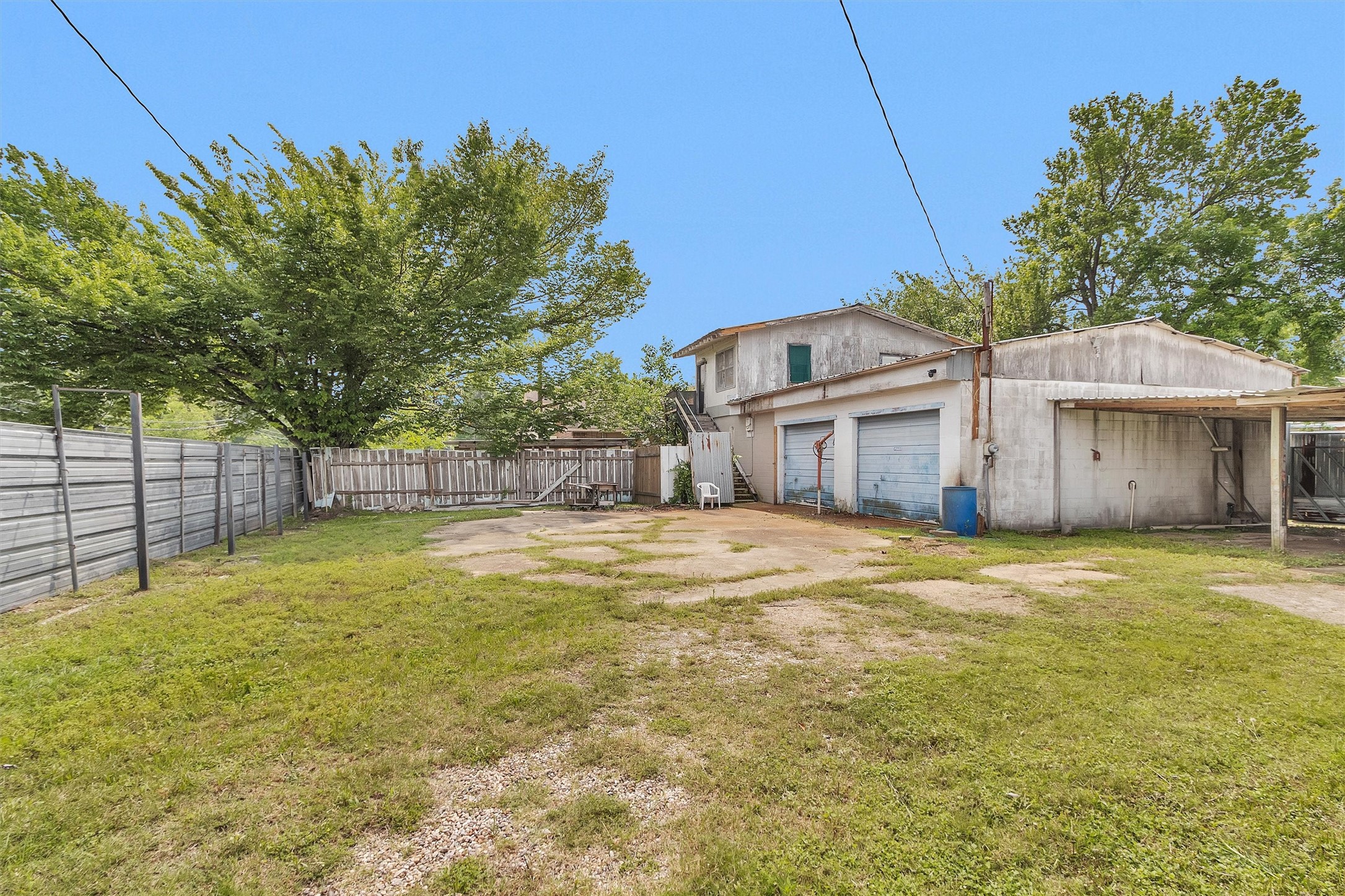 9650 E Hardy Road Property Photo 13