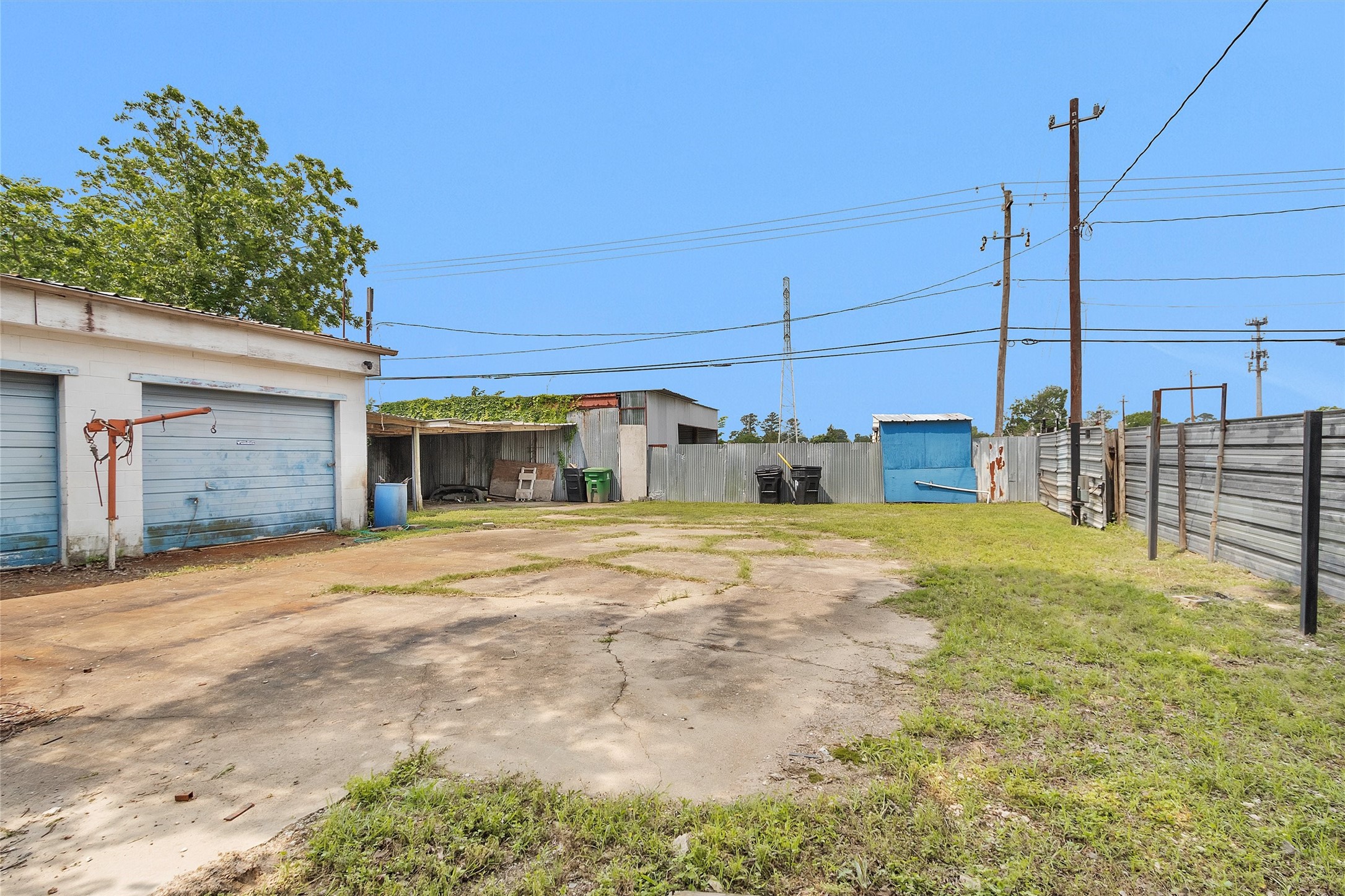 9650 E Hardy Road Property Photo 14