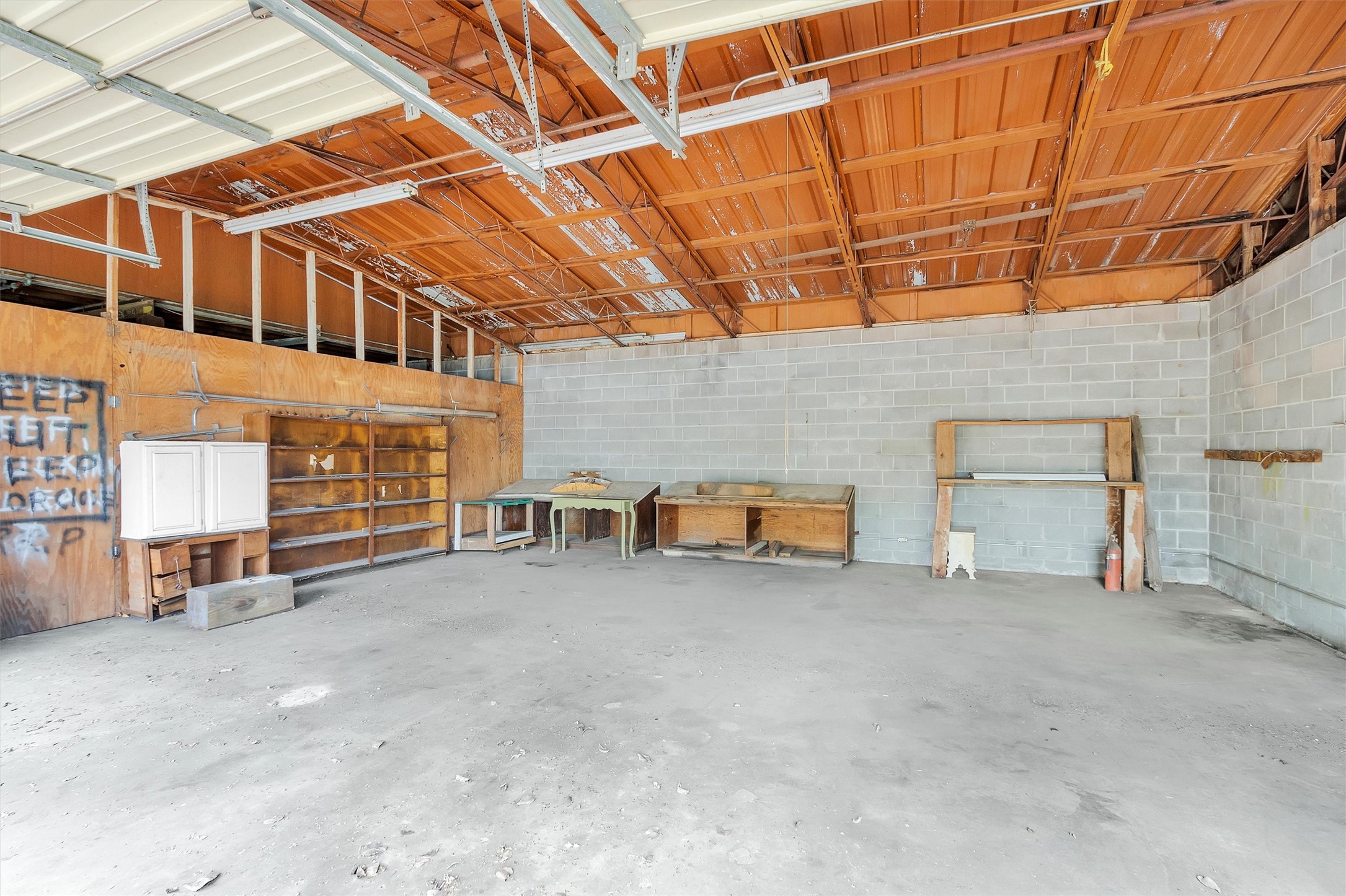 9650 E Hardy Road Property Photo 15