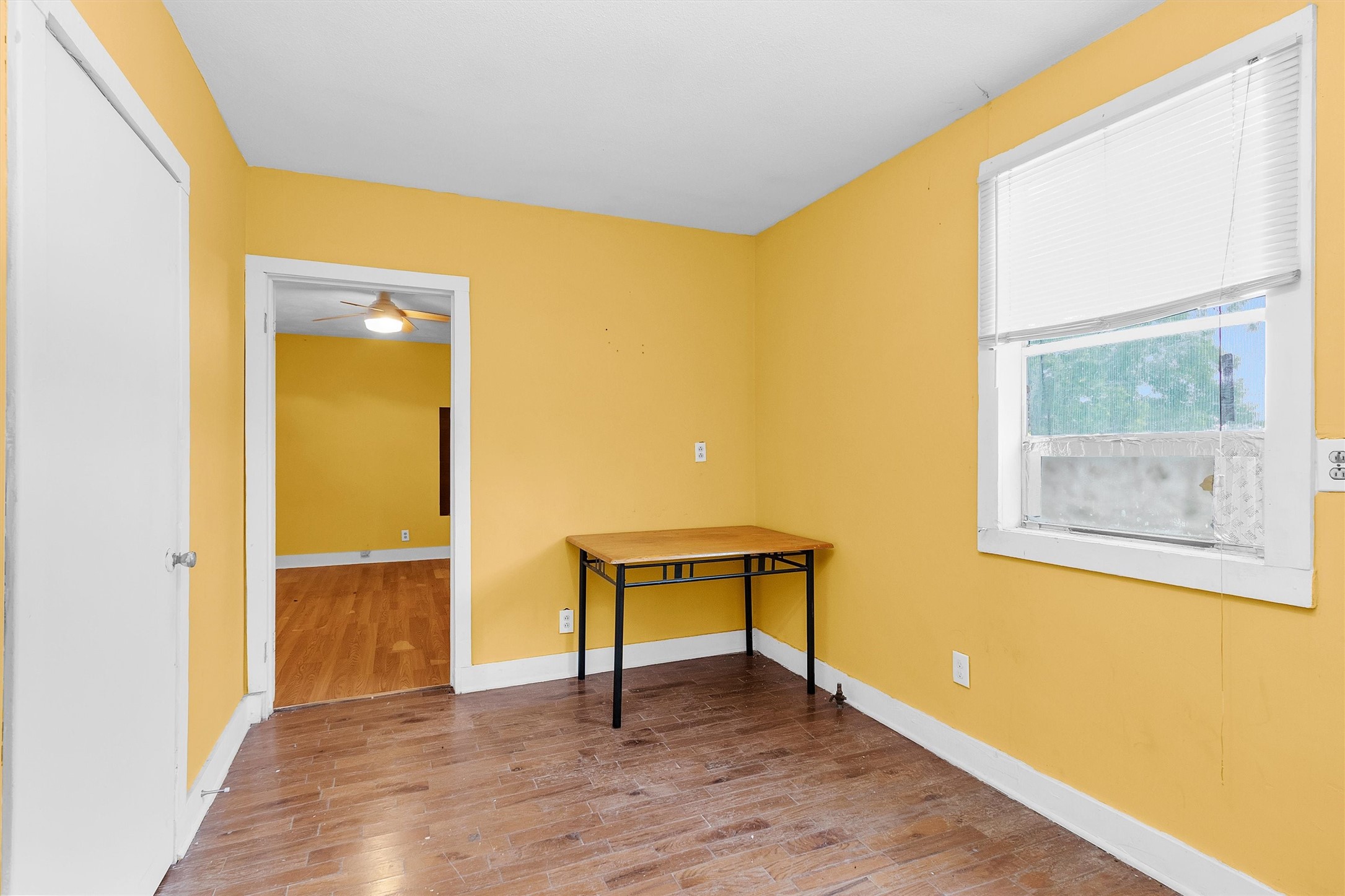 9650 E Hardy Road Property Photo 17
